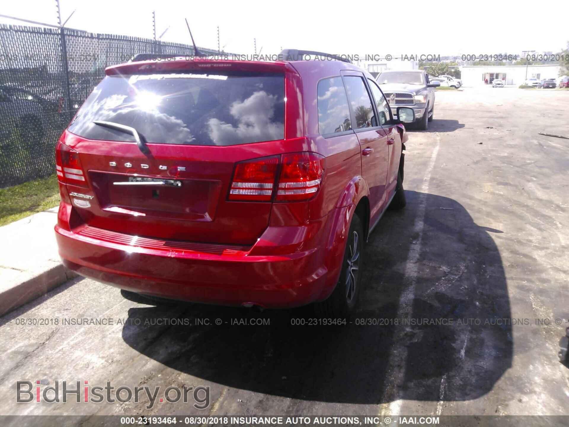 2018 Dodge Journey - VIN: 3C4PDCAB5JT170248 - Фото 4