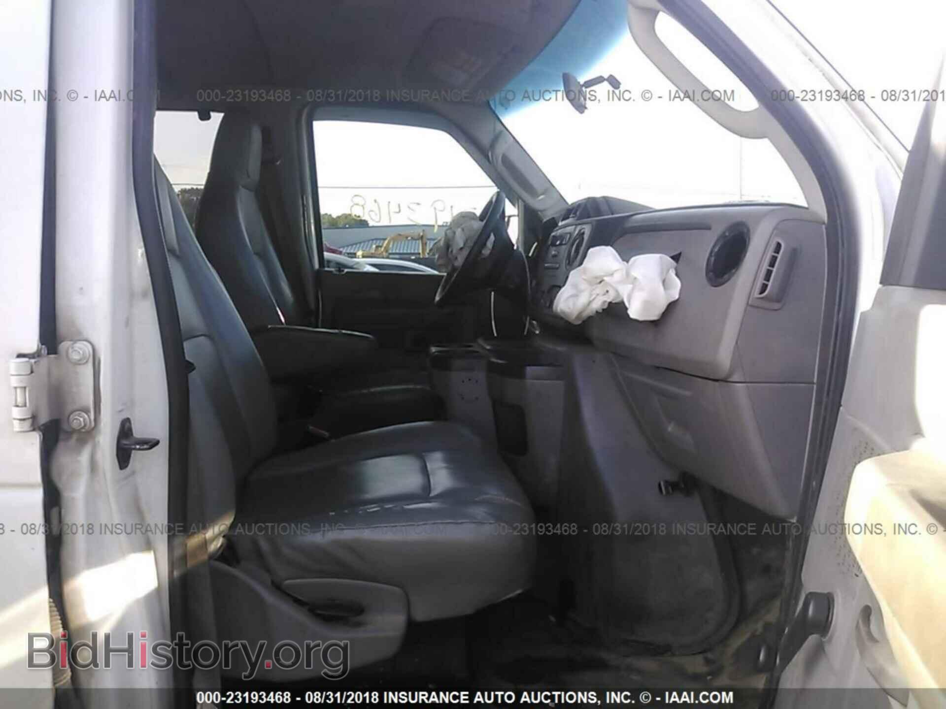 2013 Ford Econoline - VIN: 1FBSS3BL4DDB29535 - Photo 5