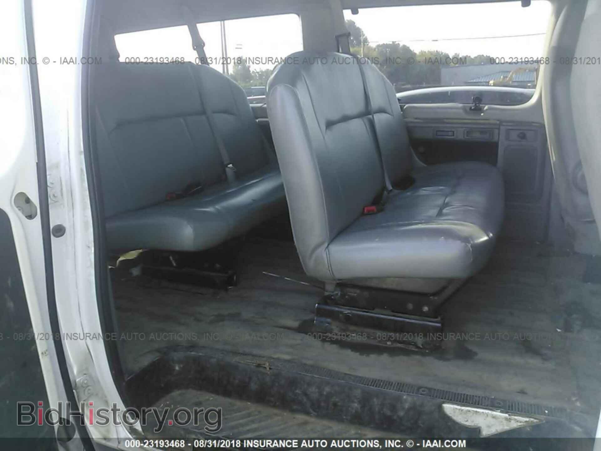 2013 Ford Econoline - VIN: 1FBSS3BL4DDB29535 - Photo 8
