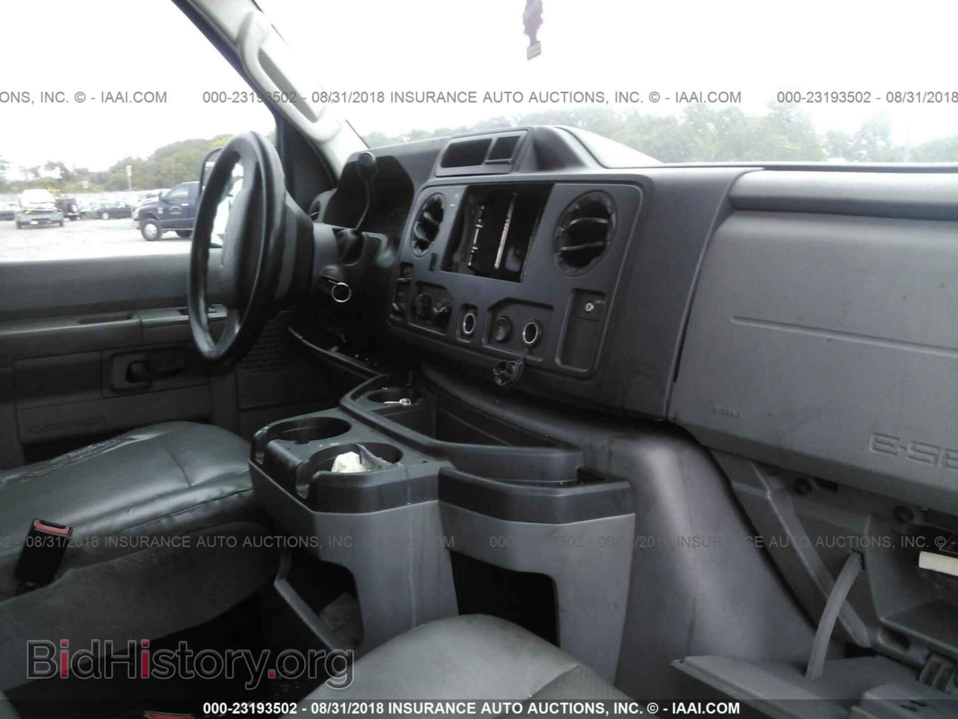 2012 Ford Econoline - VIN: 1FBSS3BLXCDA26215 - Фото 5