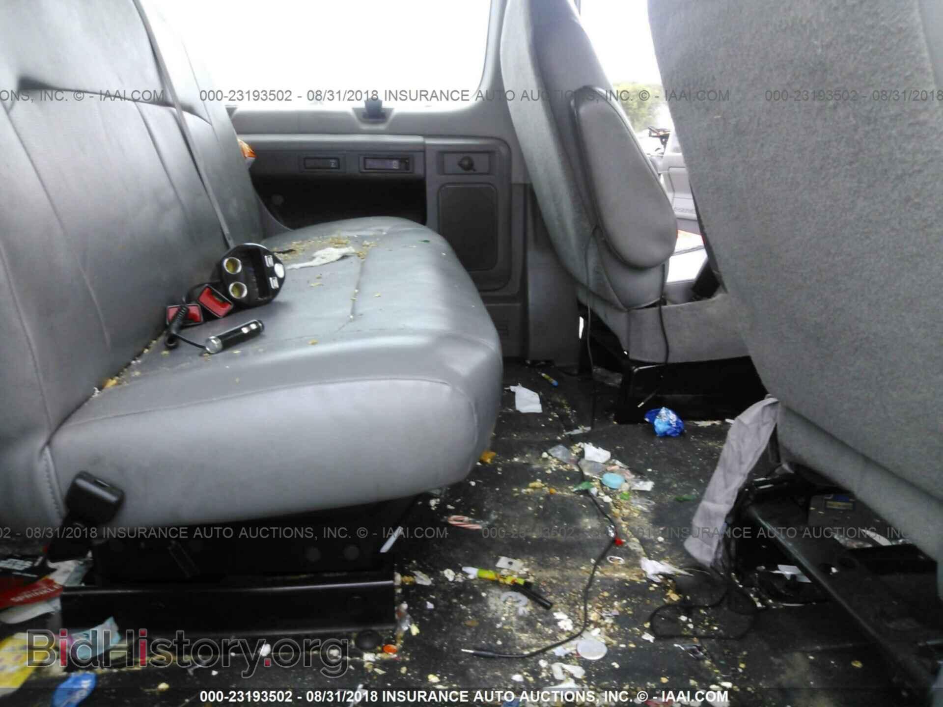2012 Ford Econoline - VIN: 1FBSS3BLXCDA26215 - Фото 8