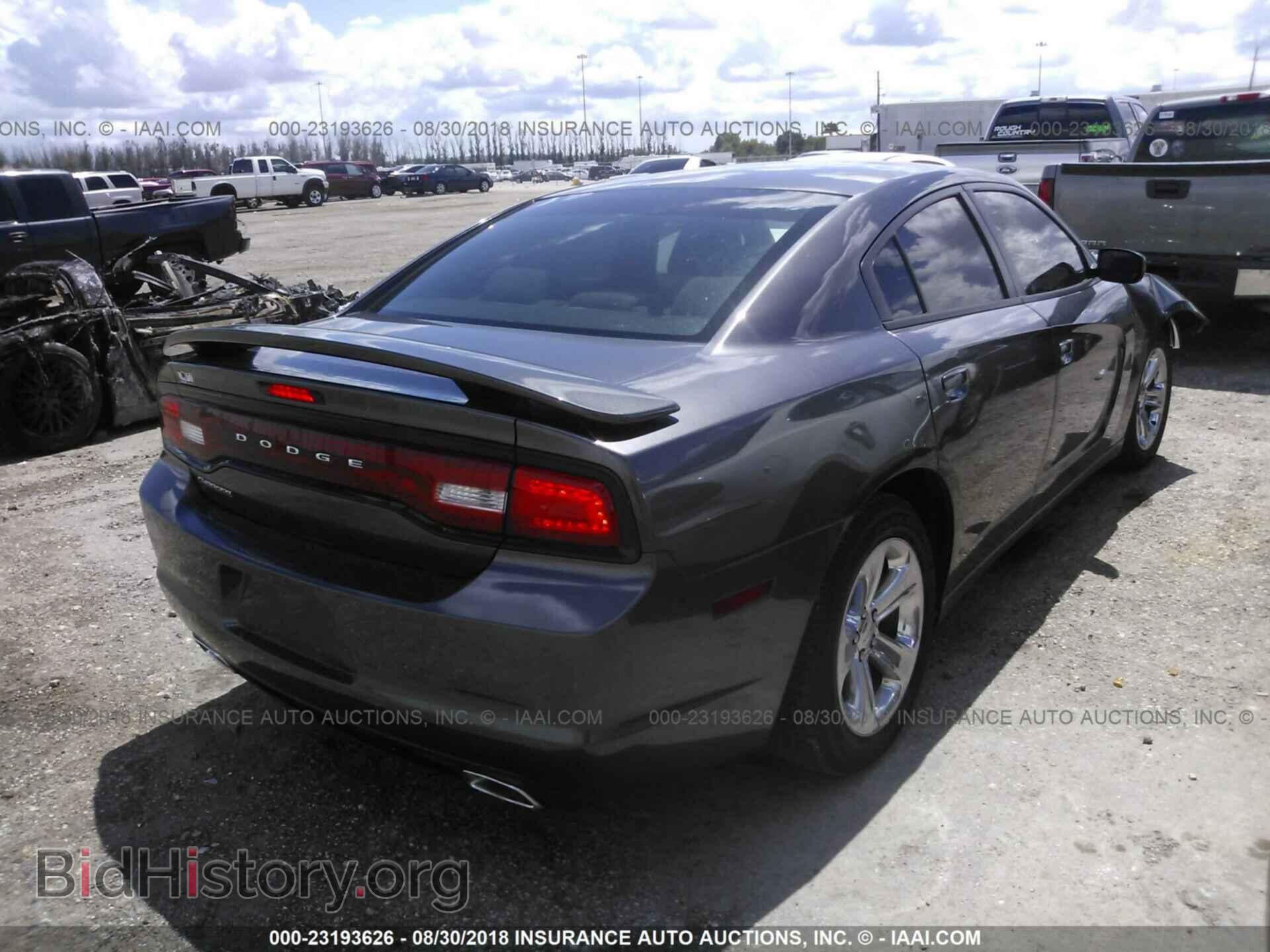 2013 Dodge Charger - VIN: 2C3CDXBG0DH725284 - Фото 4