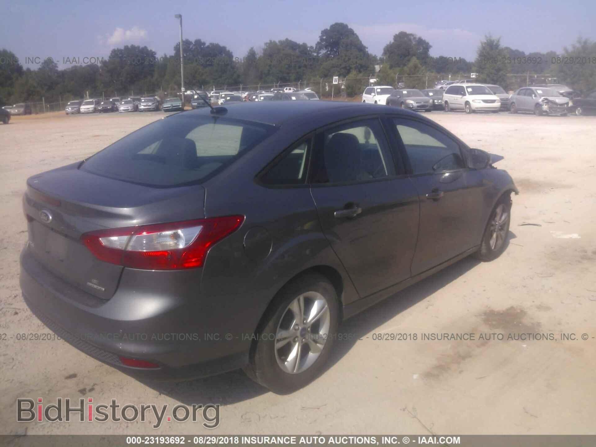 2013 Ford Focus - VIN: 1FADP3F27DL132951 - Photo 4