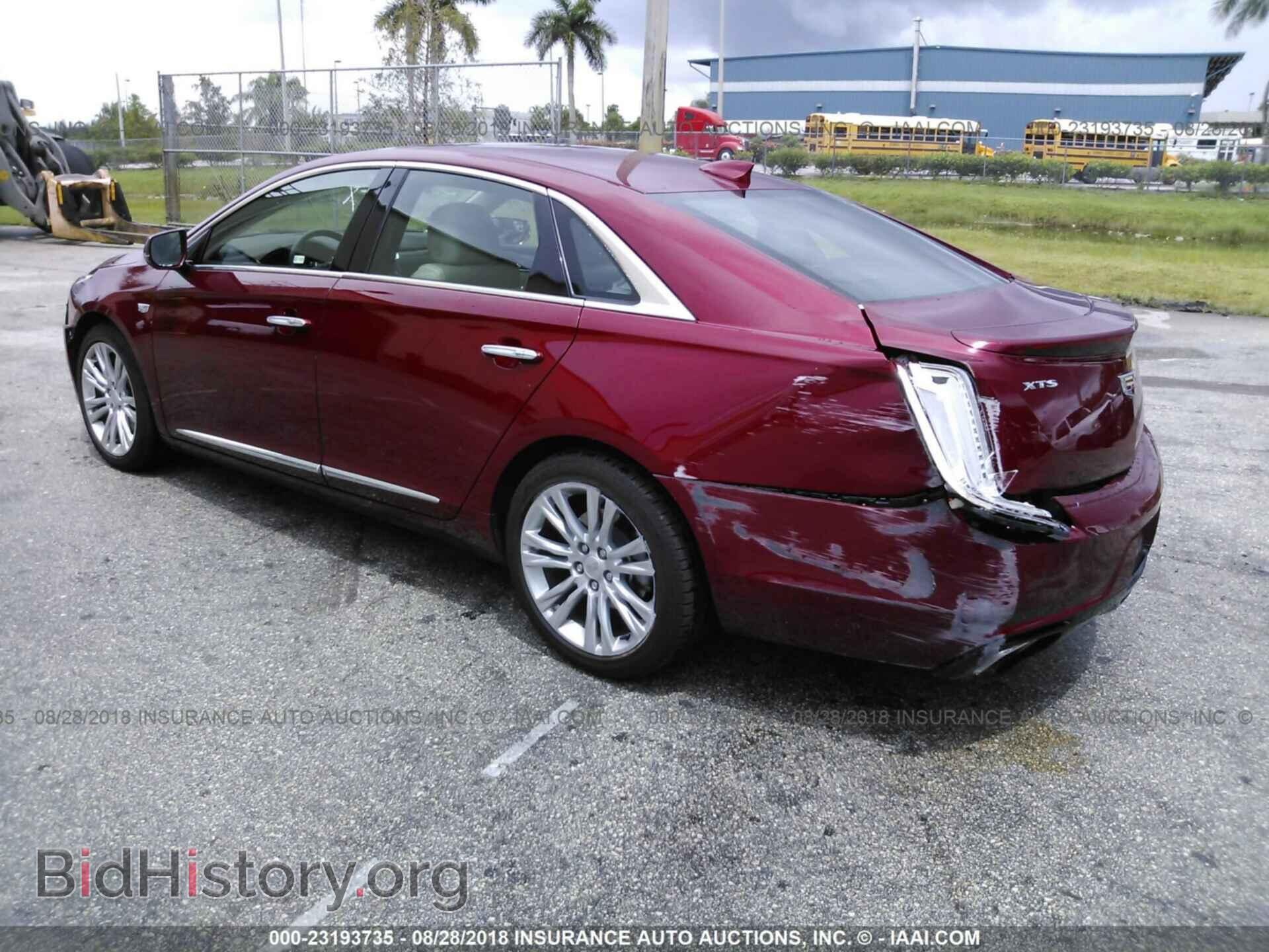 2018 Cadillac Xts - VIN: 2G61M5S33J9143175 - Photo 3