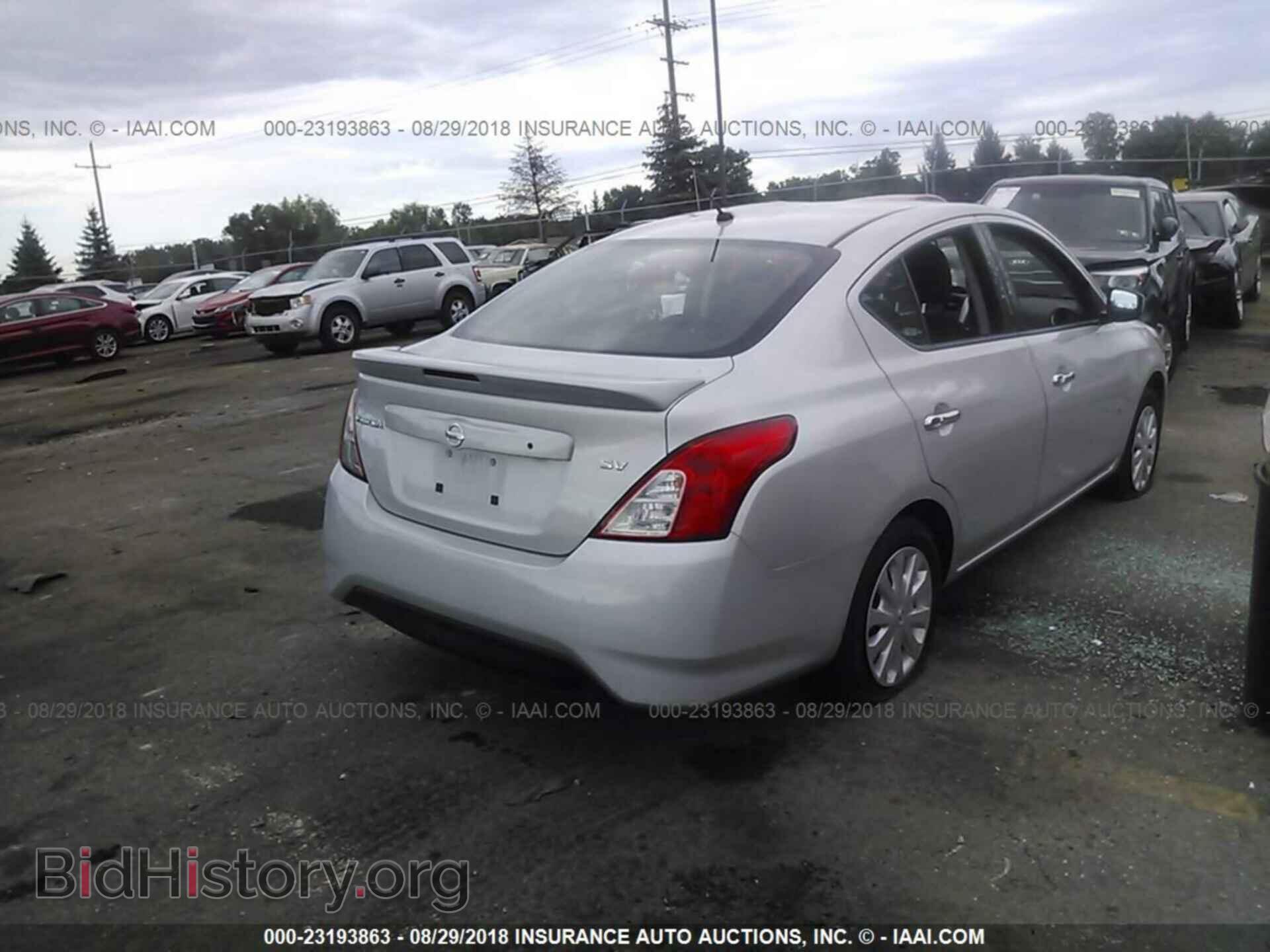 2017 Nissan Versa - VIN: 3N1CN7AP4HK427871 - Фото 4
