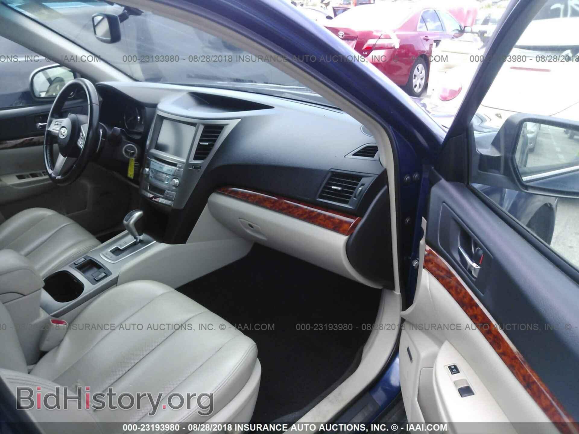 2011 Subaru Outback - VIN: 4S4BRBLC6B3333509 - Фото 5