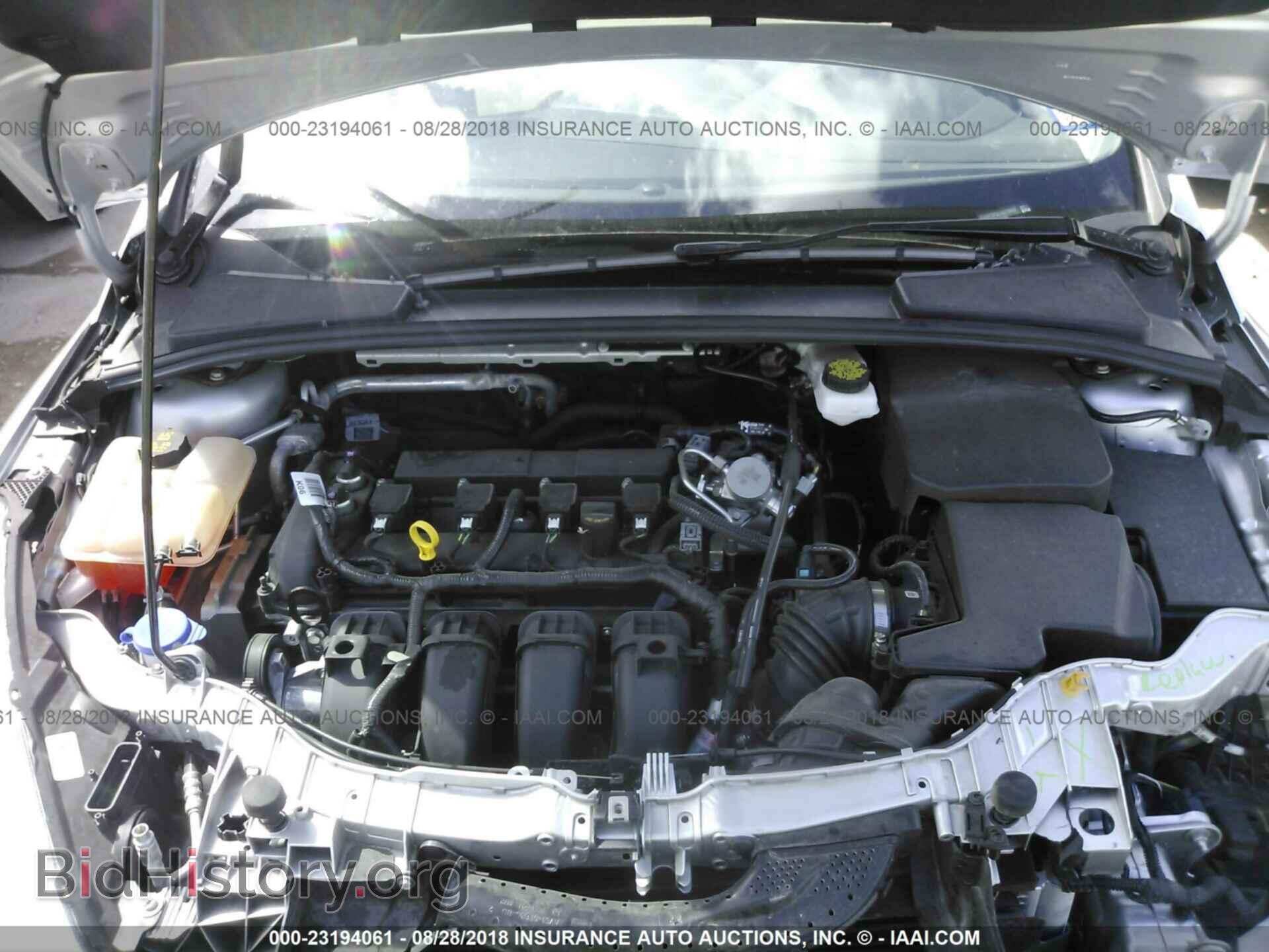 2018 Ford Focus - VIN: 1FADP3K21JL279932 - Фото 10