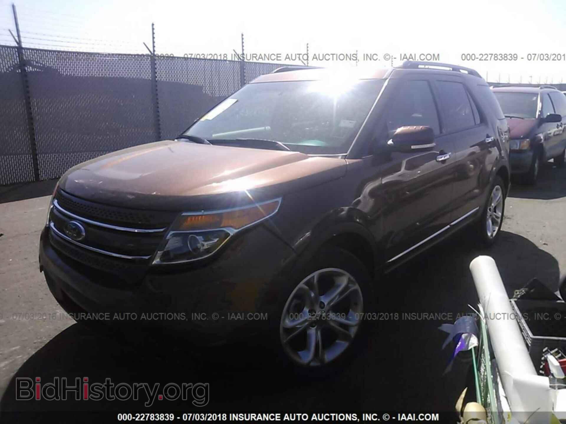 2011 FORD EXPLORER - VIN: 1FMHK8F84BGA82264 - Photo 2
