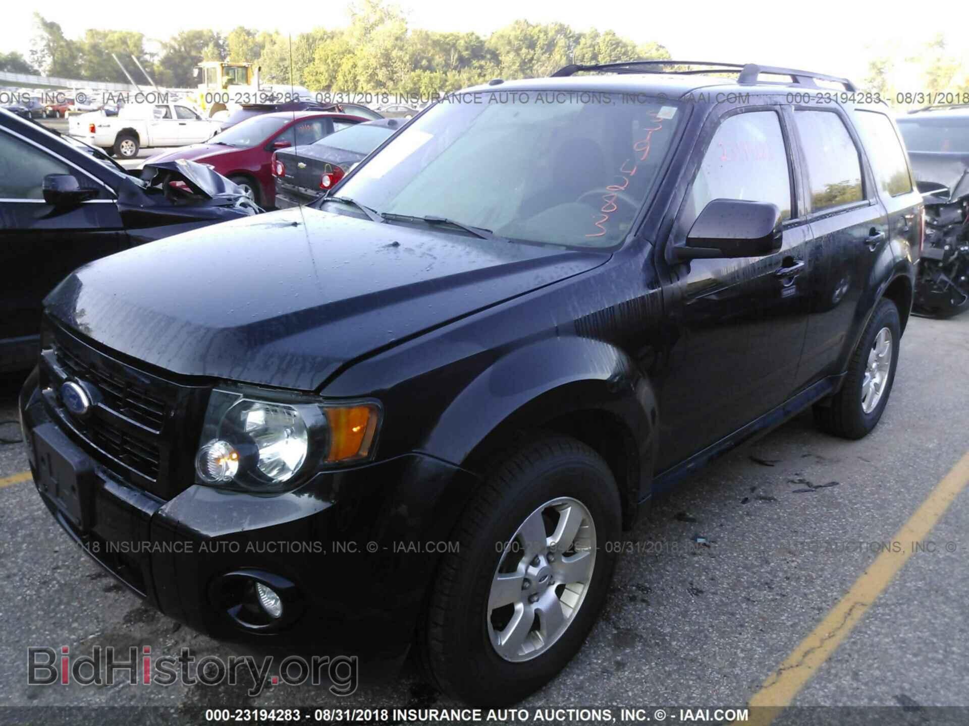 2012 Ford Escape - VIN: 1FMCU9D76CKB01139 - Photo 2