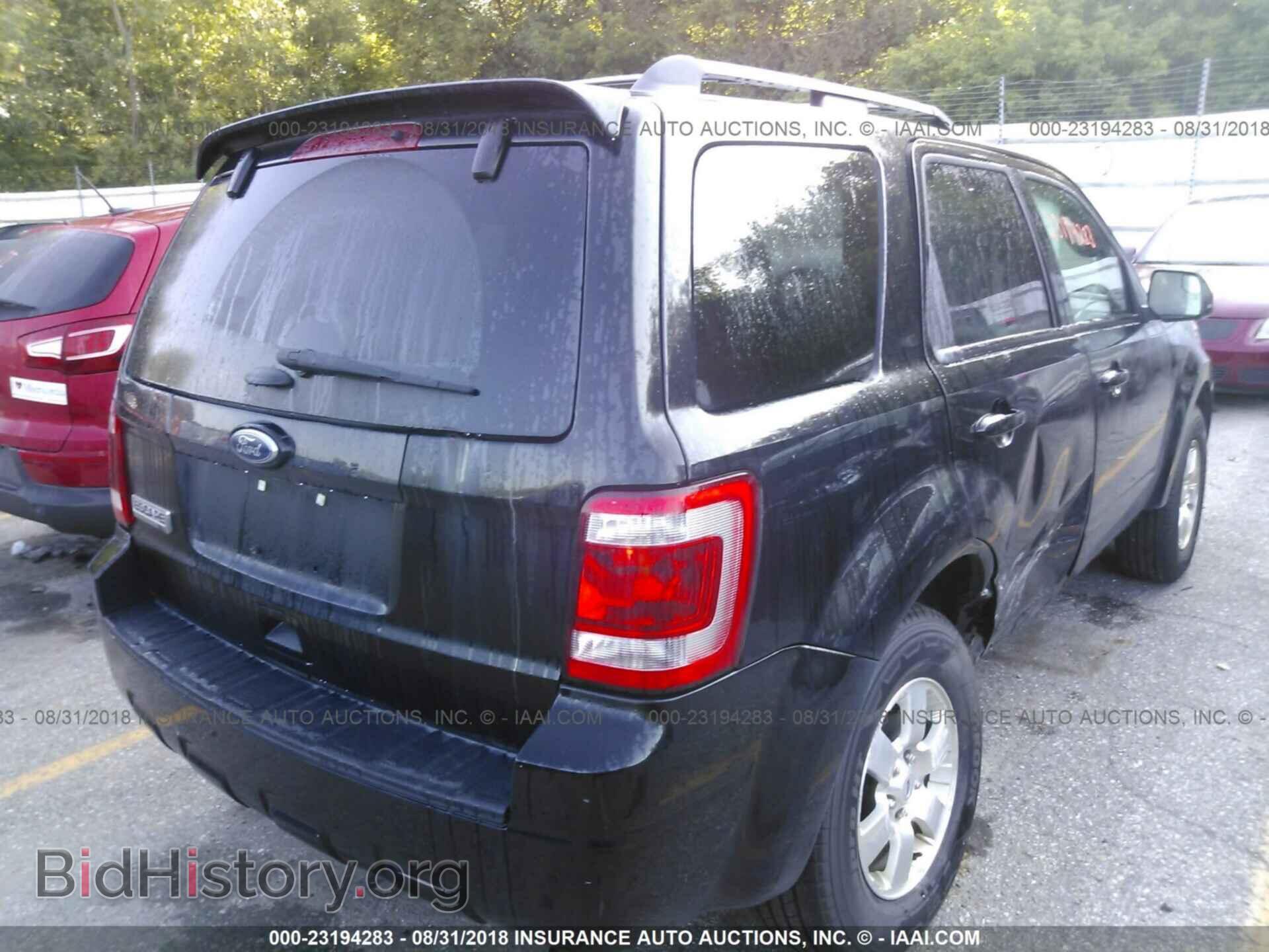2012 Ford Escape - VIN: 1FMCU9D76CKB01139 - Photo 4