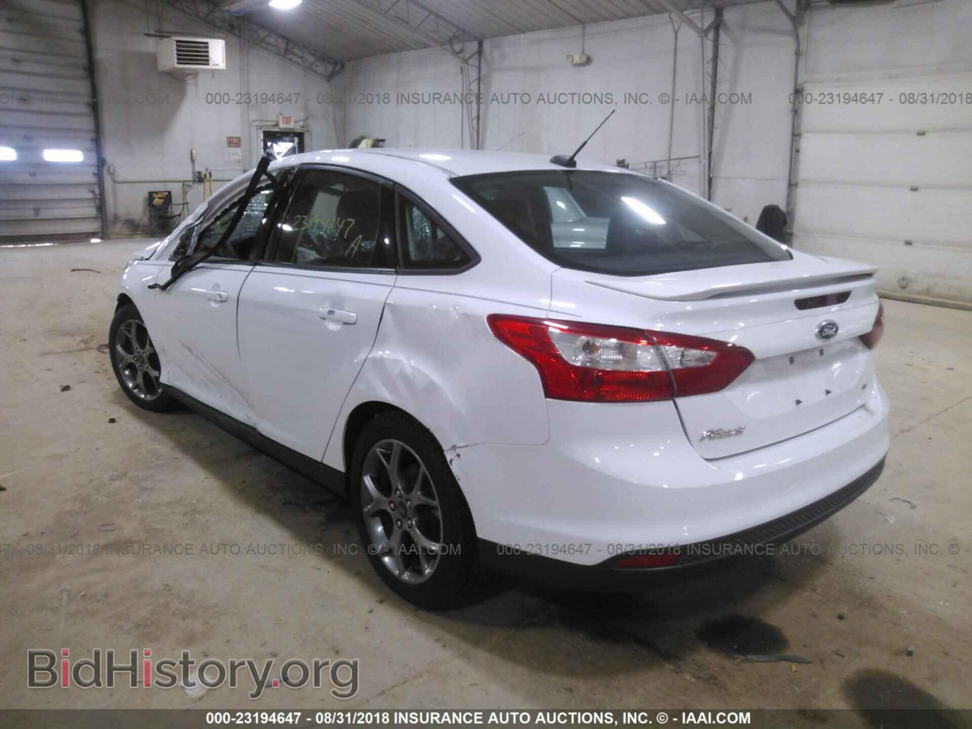 2014 Ford Focus - VIN: 1FADP3F27EL222988 - Photo 3