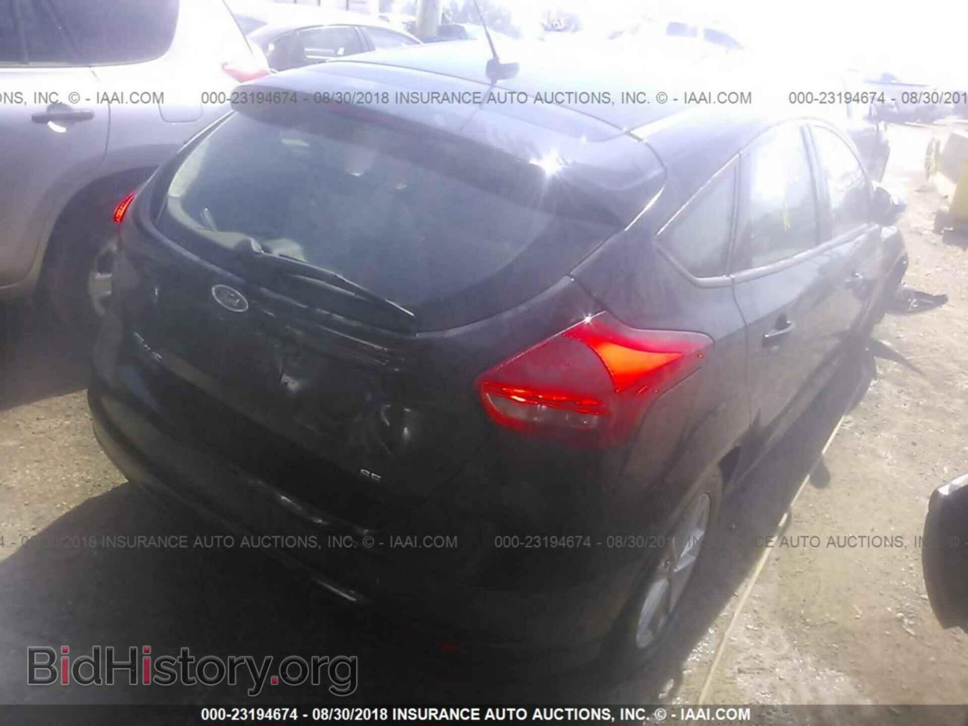 2017 Ford Focus - VIN: 1FADP3K25HL203902 - Фото 4