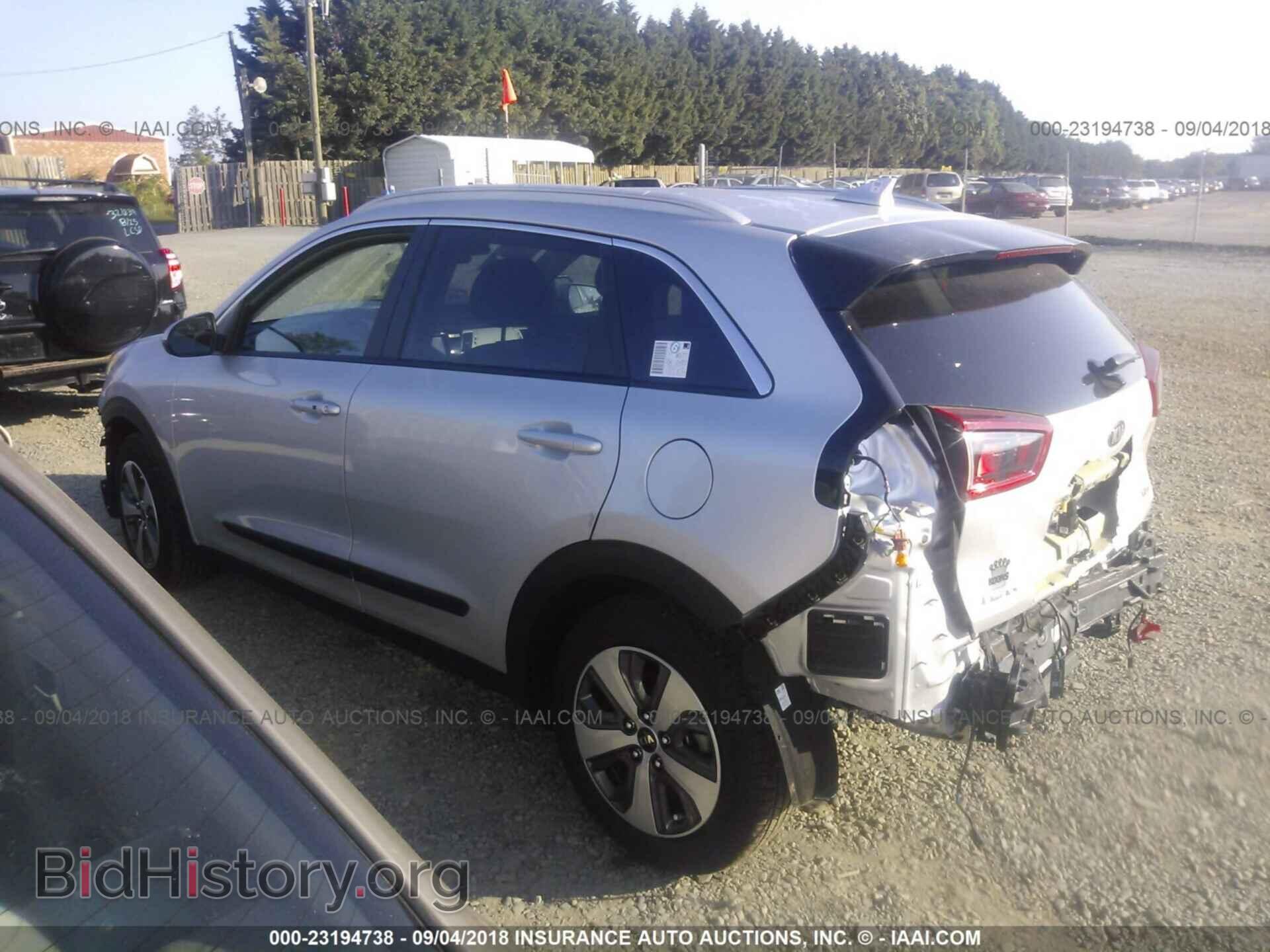 2018 Kia Niro - VIN: KNDCB3LC2J5124953 - Фото 3