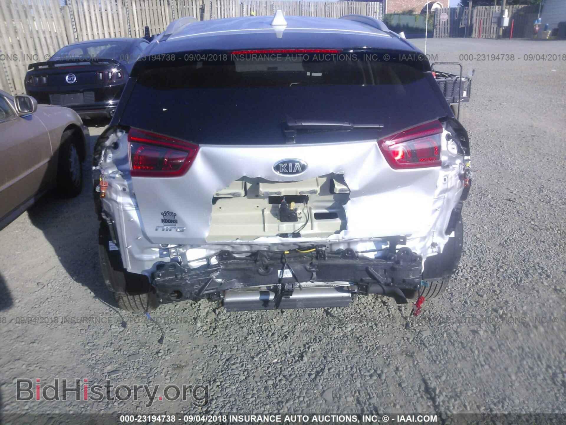 2018 Kia Niro - VIN: KNDCB3LC2J5124953 - Фото 6