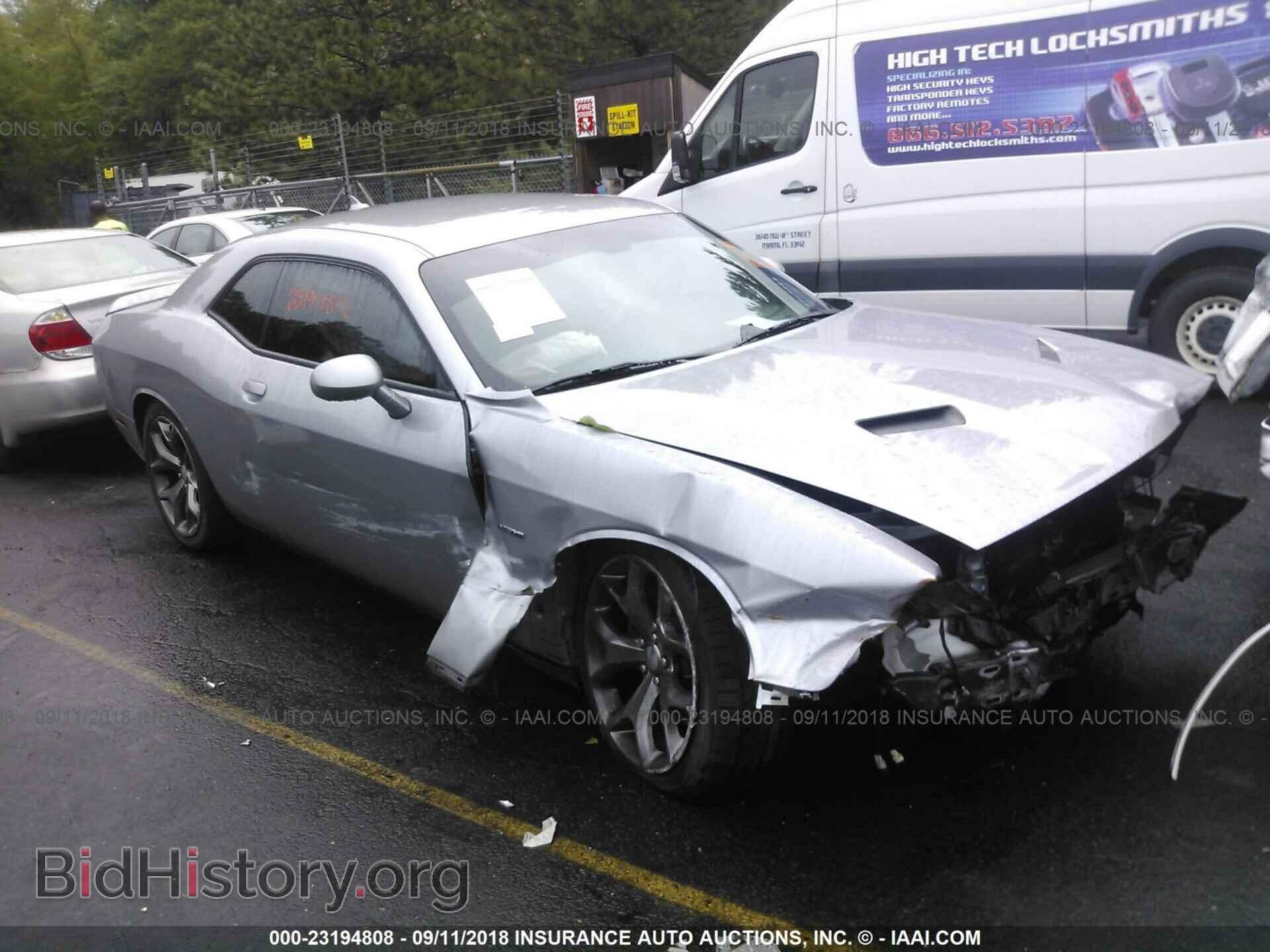 Photo 2C3CDZBT4GH193955 - Dodge Challenger 2016