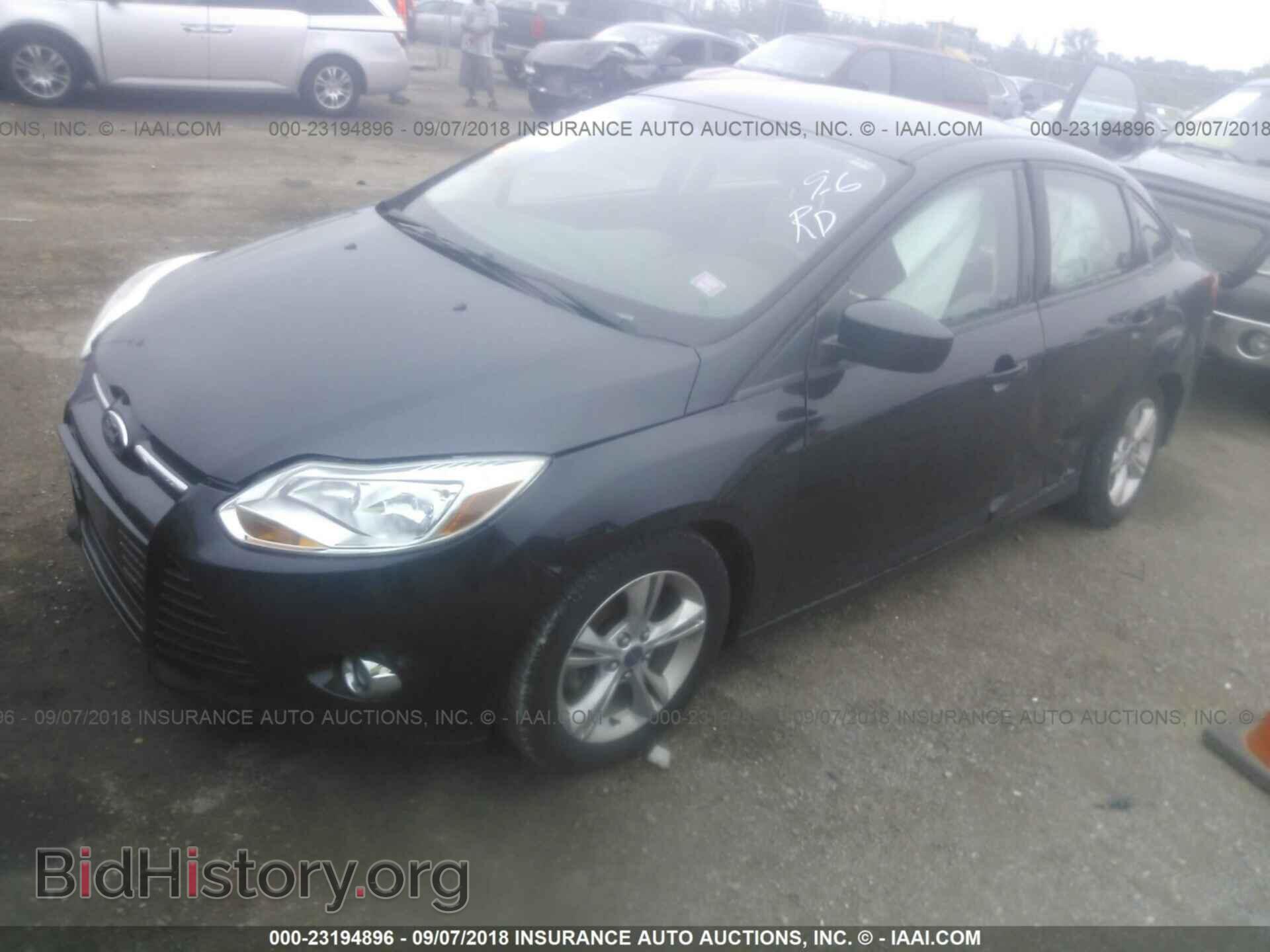 2012 Ford Focus - VIN: 1FAHP3F26CL447272 - Photo 2