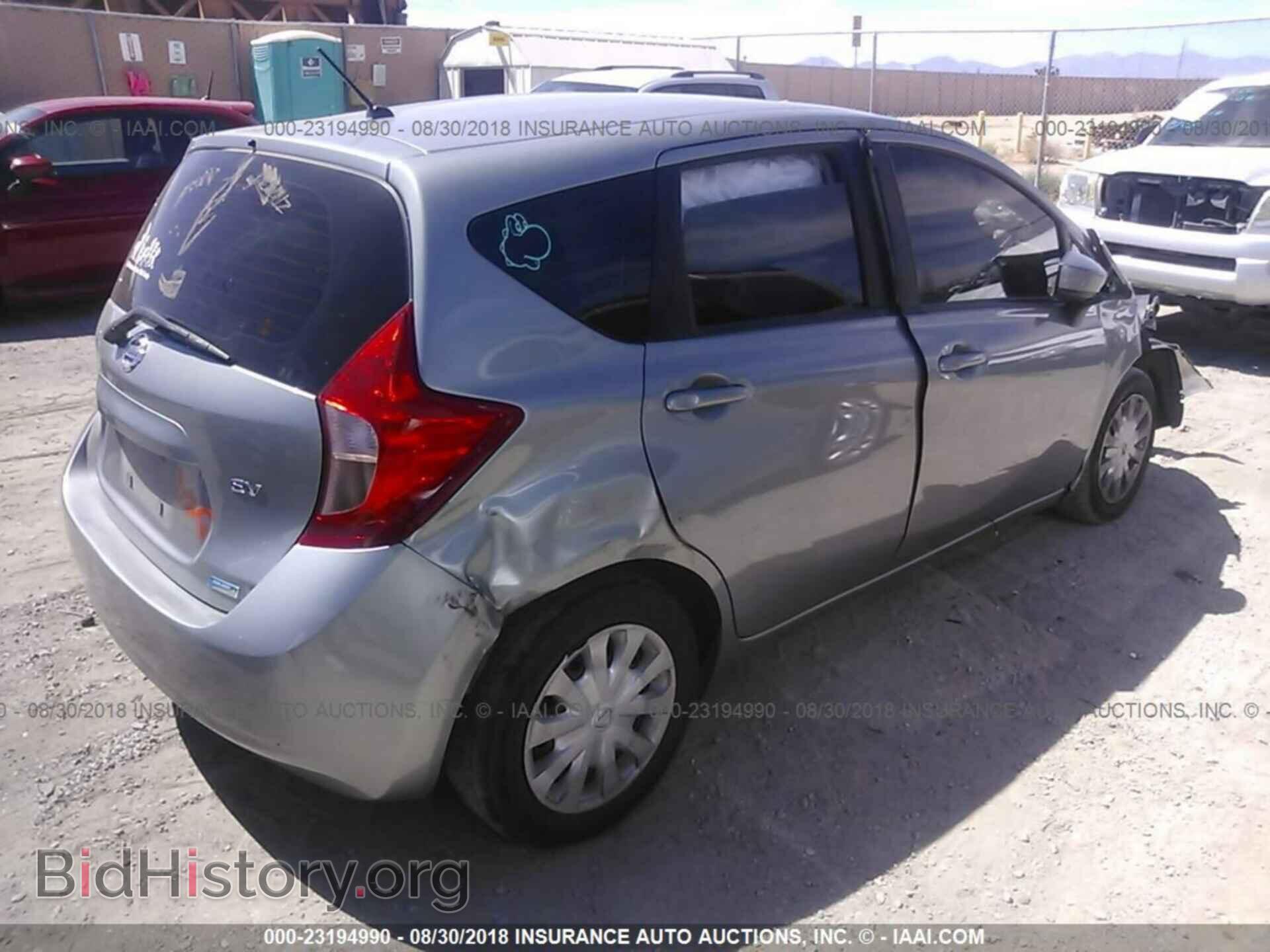 2015 Nissan Versa note - VIN: 3N1CE2CPXFL406238 - Photo 4