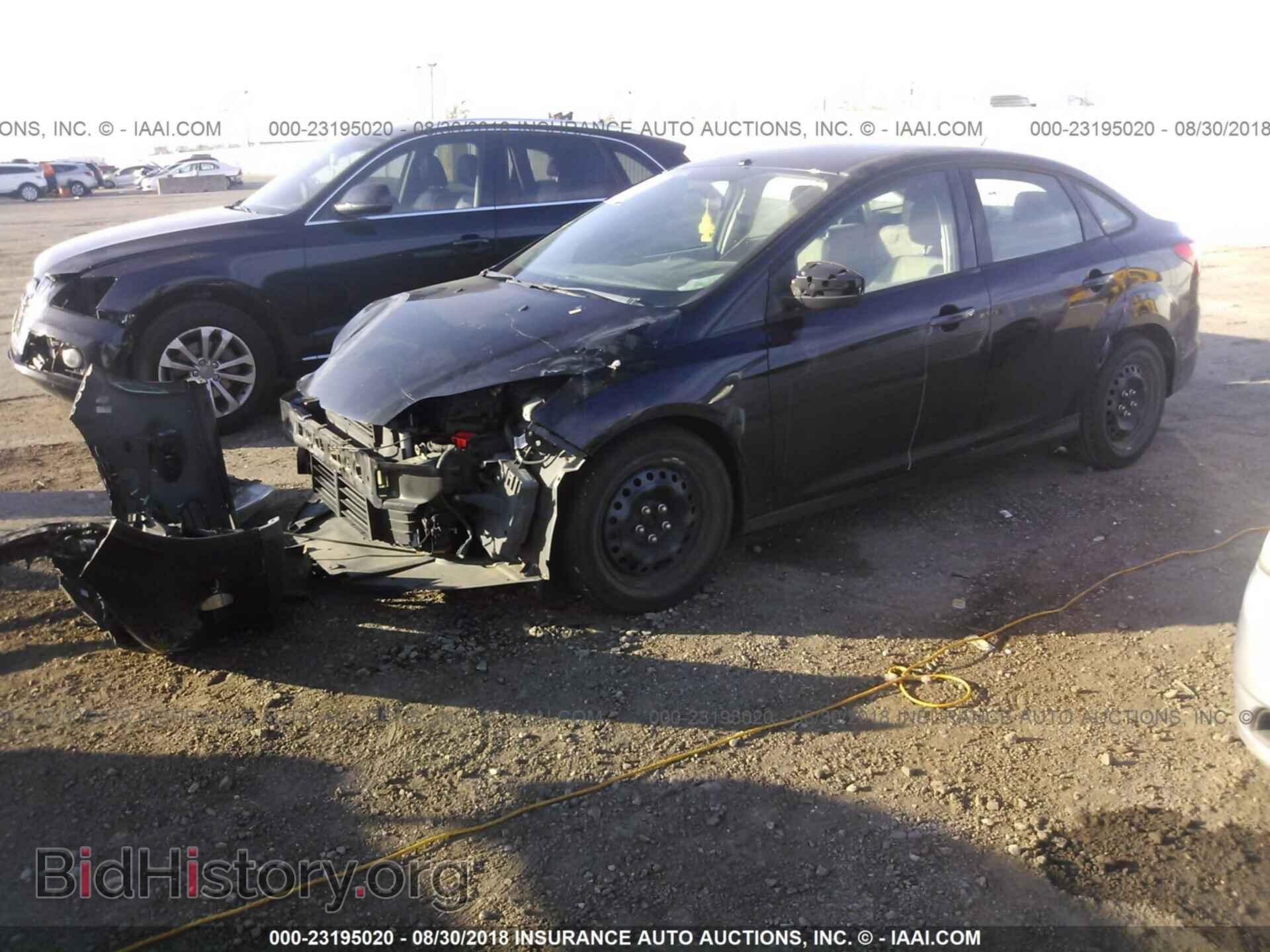 2012 Ford Focus - VIN: 1FAHP3F2XCL308407 - Photo 2