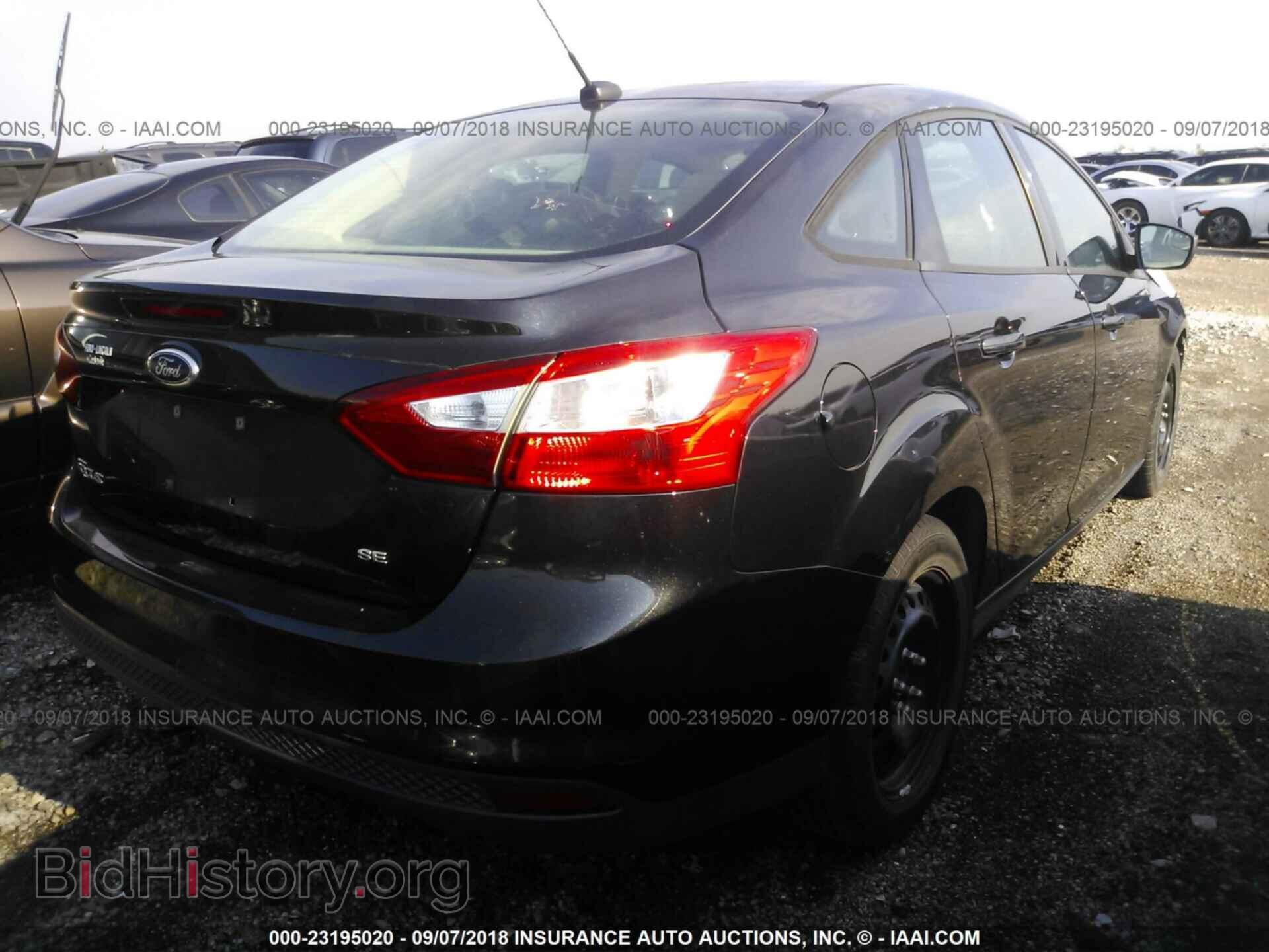 2012 Ford Focus - VIN: 1FAHP3F2XCL308407 - Photo 4