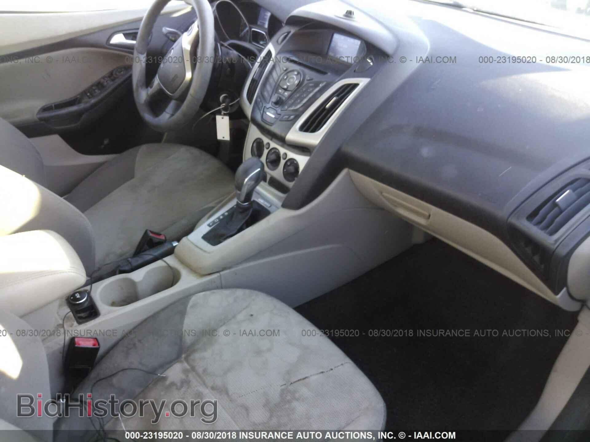 2012 Ford Focus - VIN: 1FAHP3F2XCL308407 - Photo 5