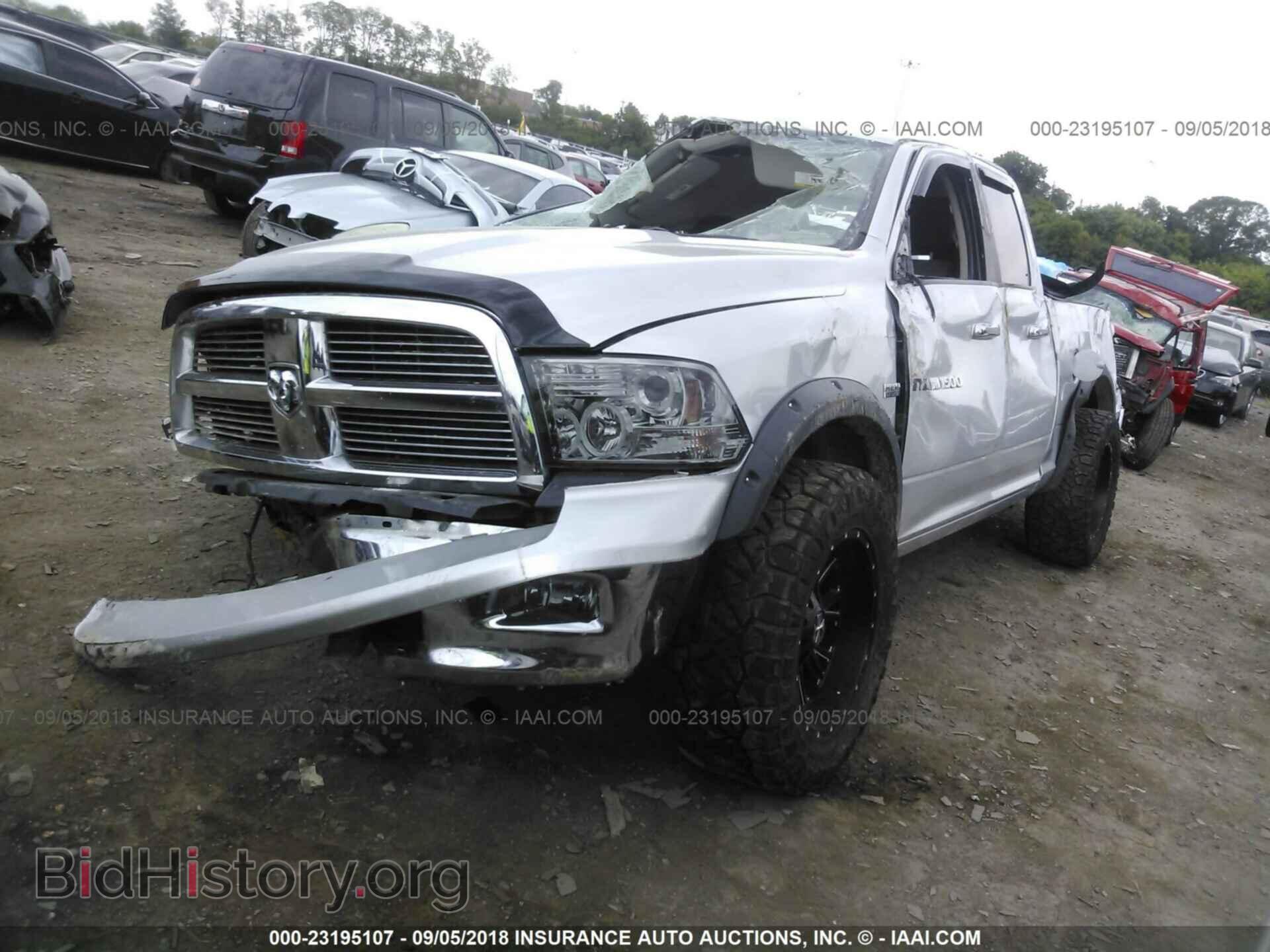 2011 Dodge Ram 1500 - VIN: 1D7RV1GT4BS644709 - Фото 2