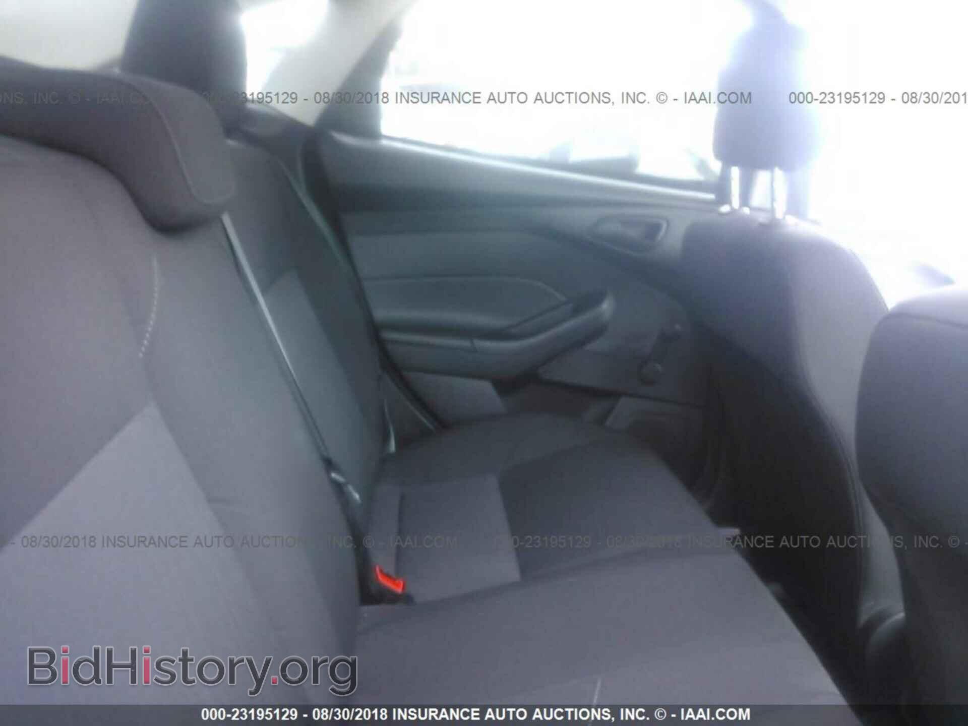 2017 Ford Focus - VIN: 1FADP3E25HL205192 - Photo 8