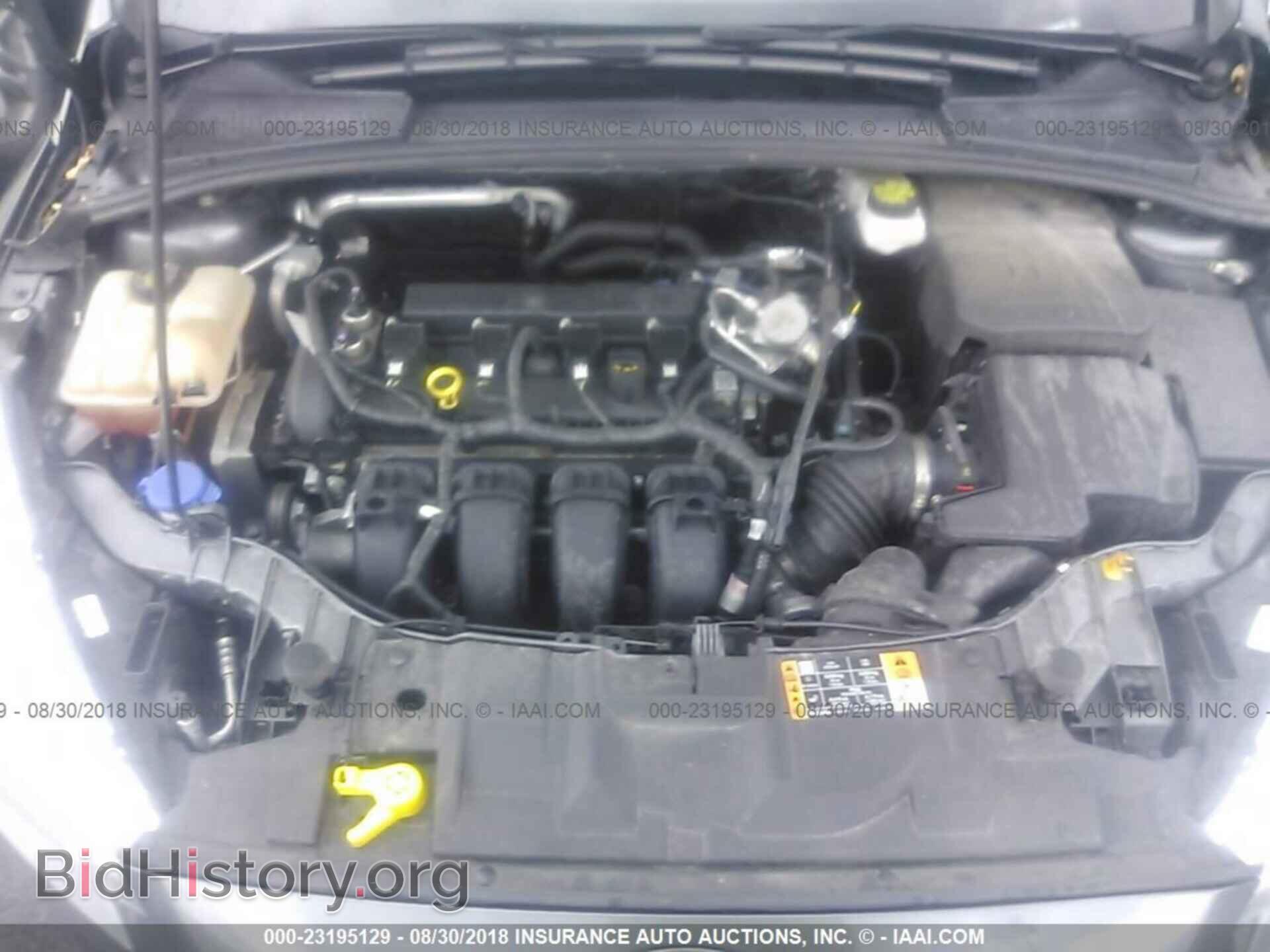 2017 Ford Focus - VIN: 1FADP3E25HL205192 - Photo 10