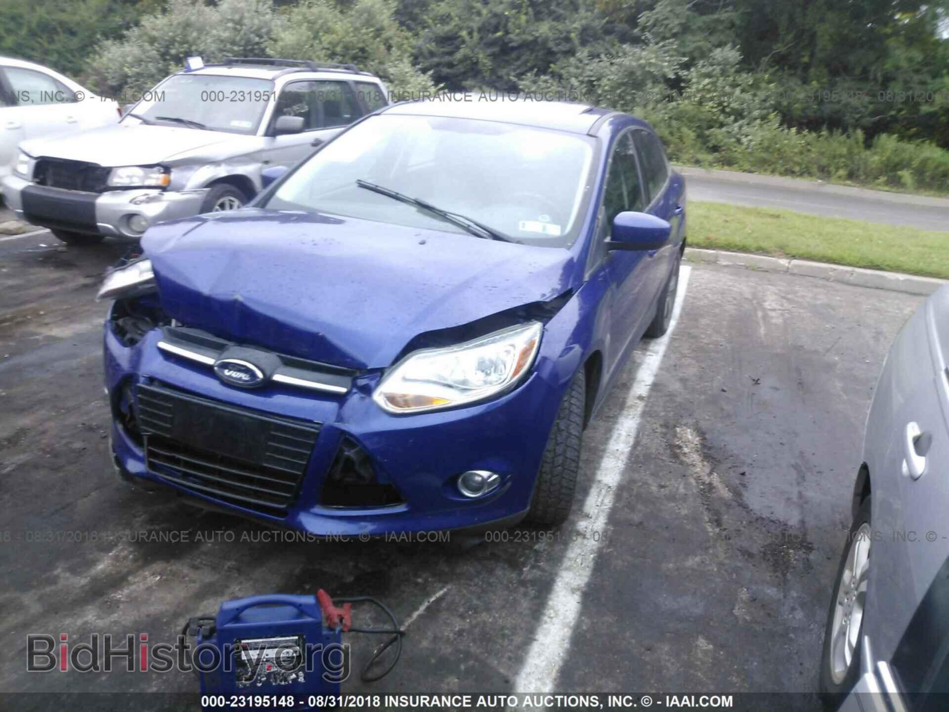 2012 Ford Focus - VIN: 1FAHP3F25CL461132 - Photo 2