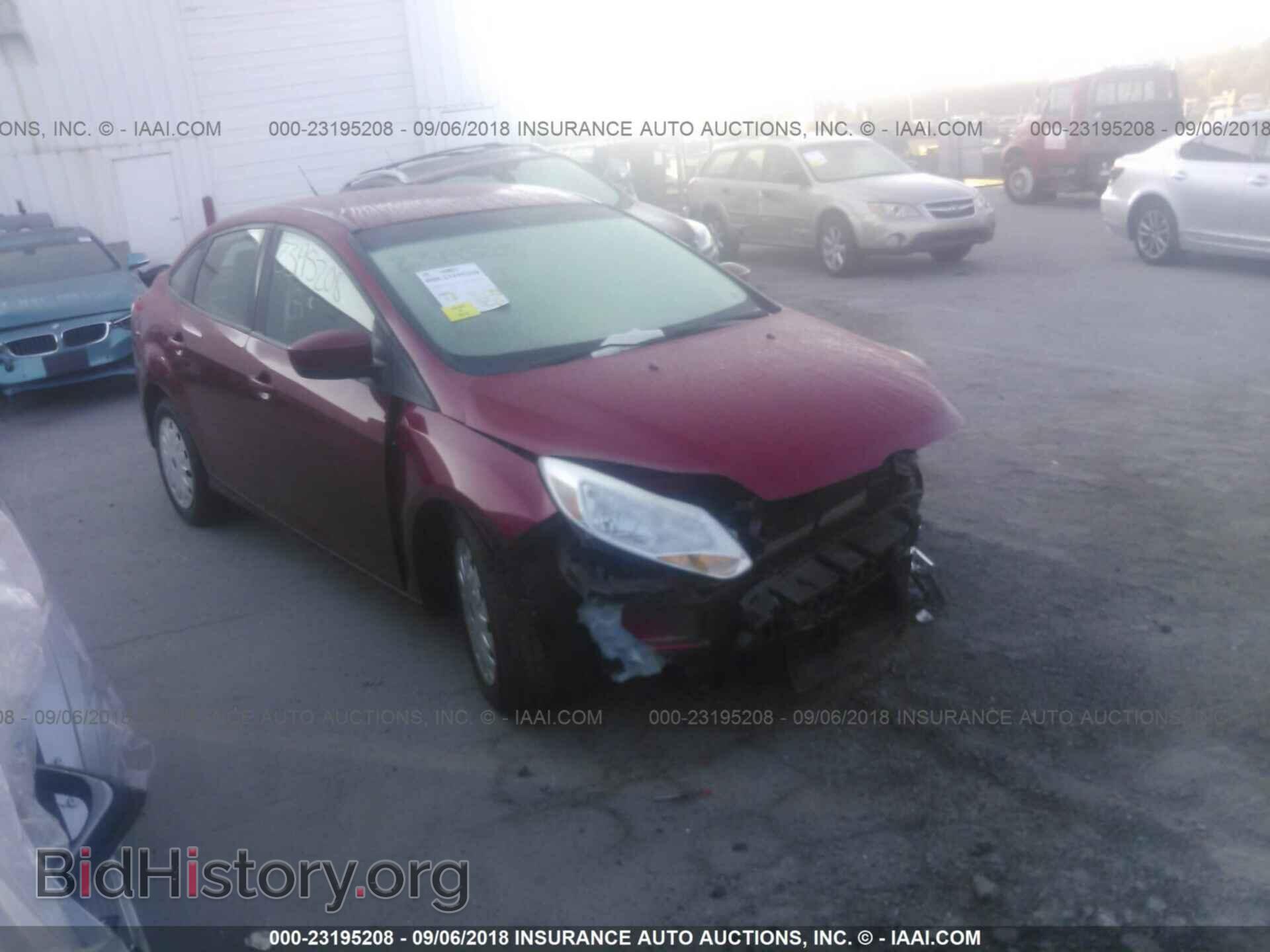 Photo 1FAHP3F26CL307397 - Ford Focus 2012