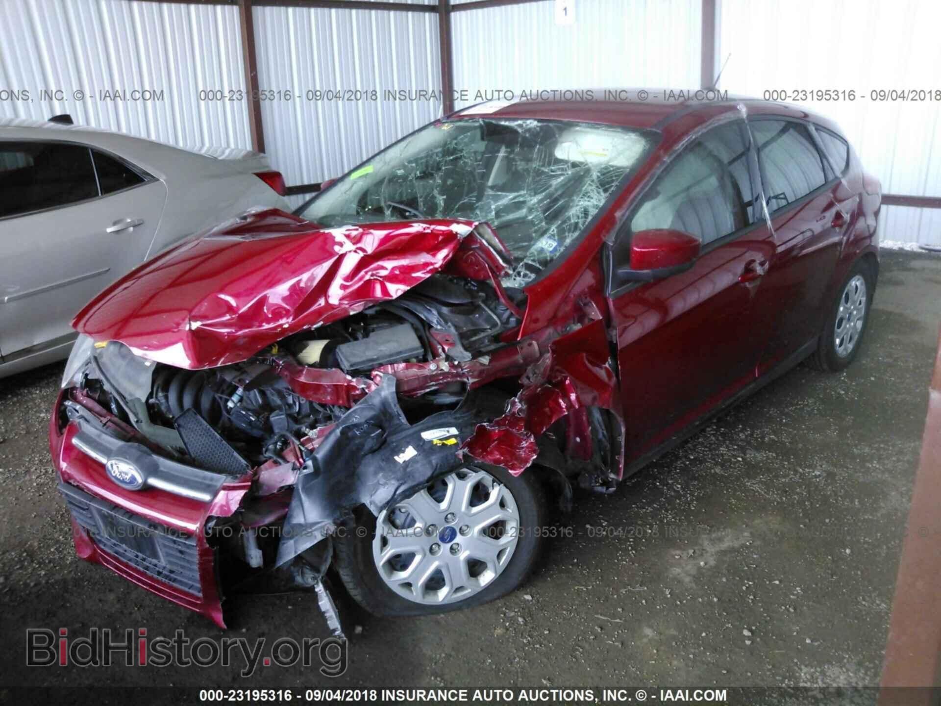 2012 Ford Focus - VIN: 1FAHP3K24CL153620 - Photo 2