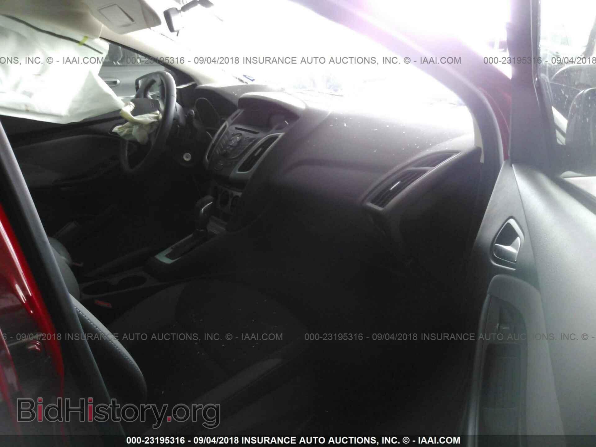 2012 Ford Focus - VIN: 1FAHP3K24CL153620 - Photo 5