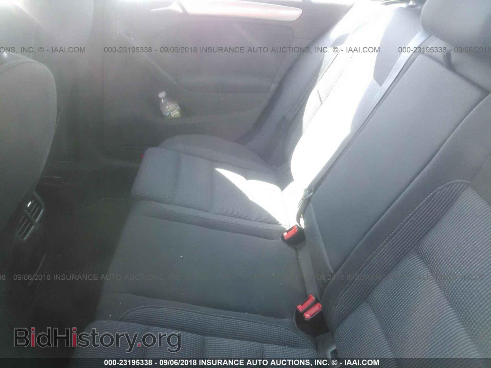 2012 Volkswagen Golf - VIN: WVWDB7AJ1CW299527 - Фото 8