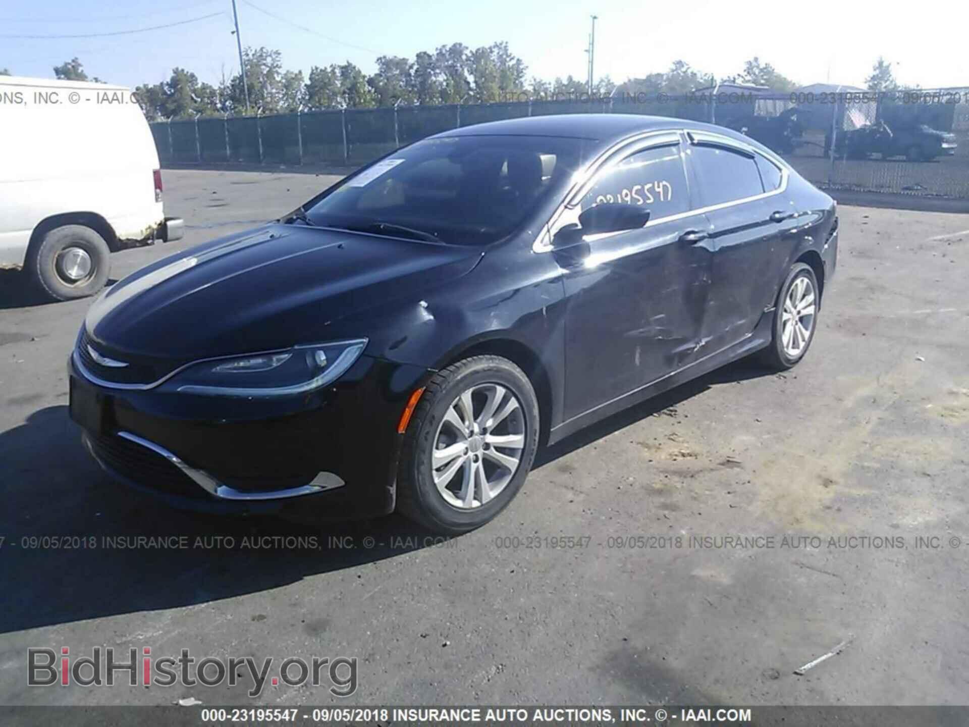 2015 Chrysler 200 - VIN: 1C3CCCAB6FN639988 - Photo 2