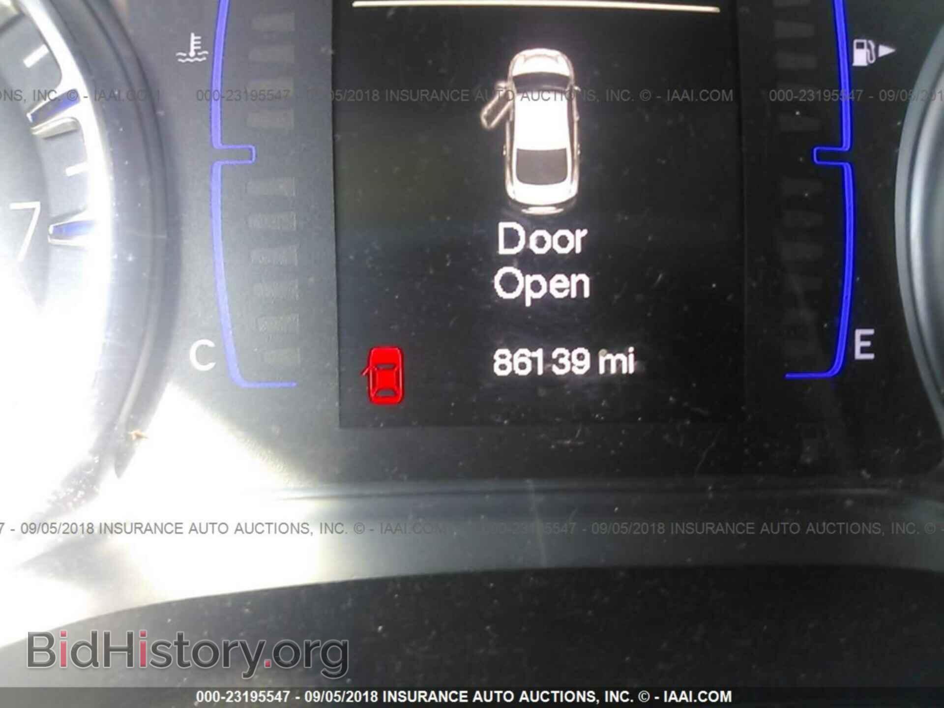 2015 Chrysler 200 - VIN: 1C3CCCAB6FN639988 - Photo 7
