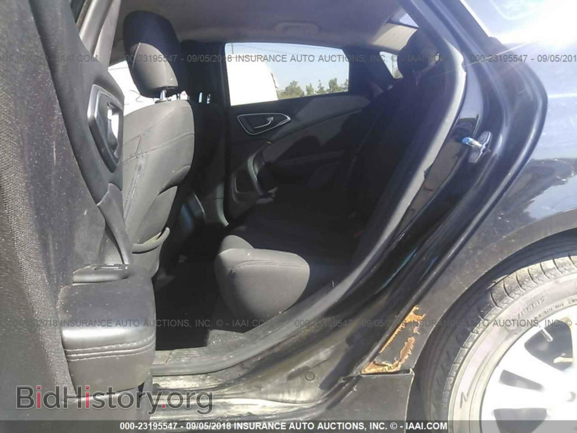 2015 Chrysler 200 - VIN: 1C3CCCAB6FN639988 - Photo 8
