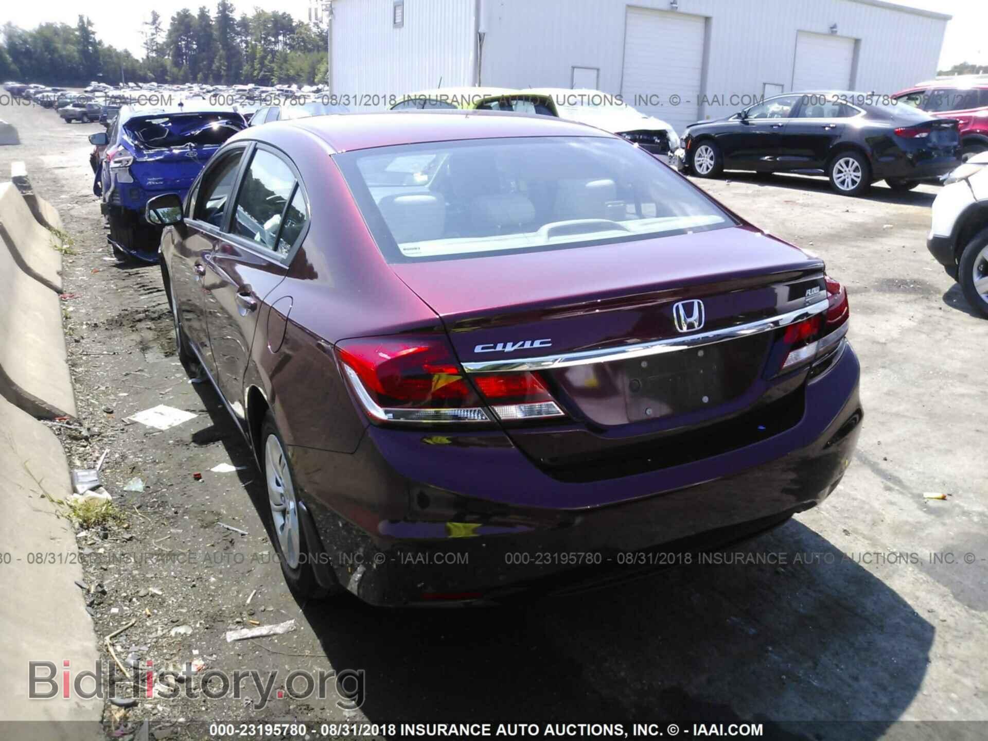 2013 Honda Civic - VIN: 2HGFB2F53DH556972 - Photo 3