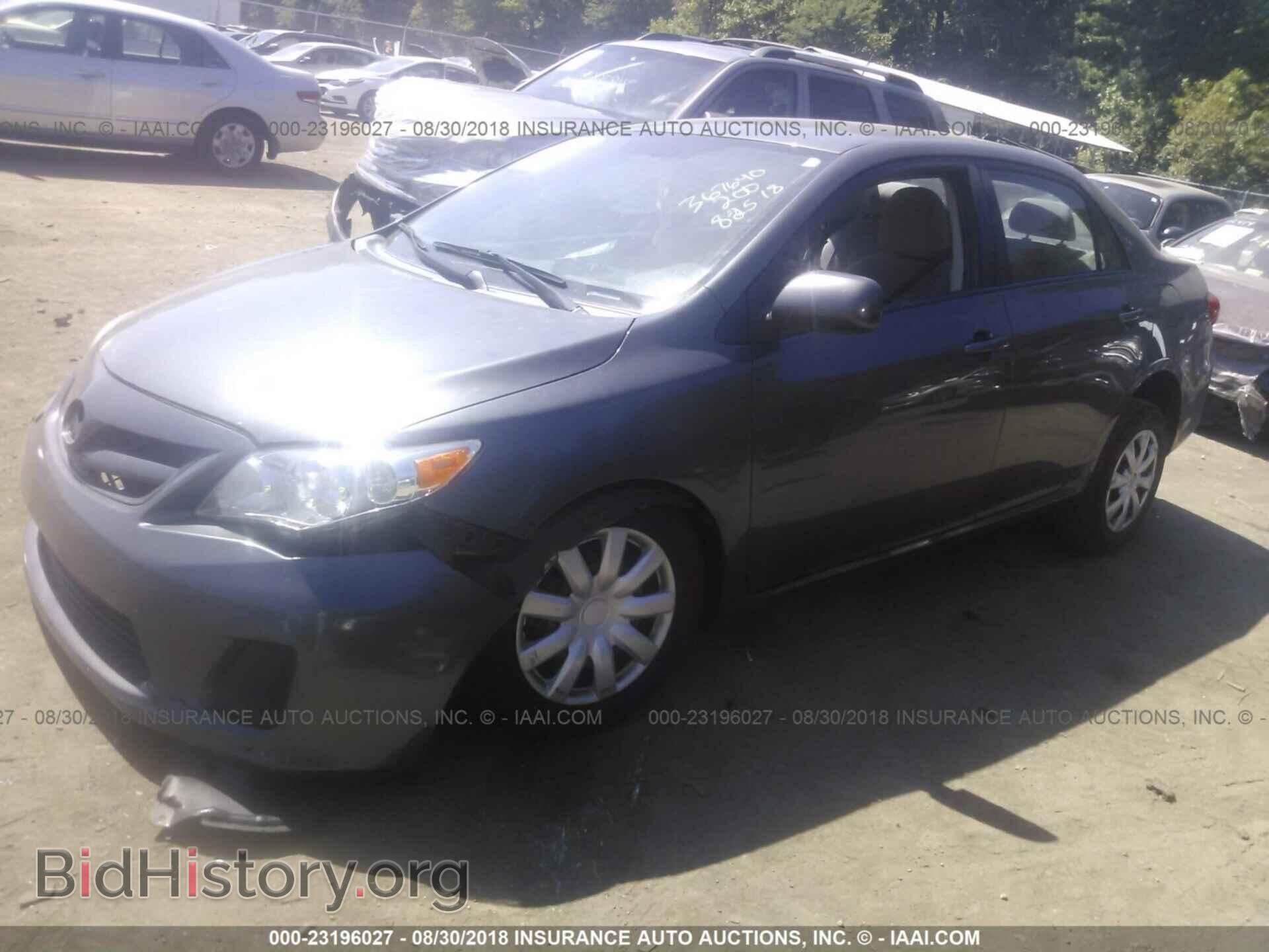 2011 Toyota Corolla - VIN: 2T1BU4EE5BC747224 - Фото 2