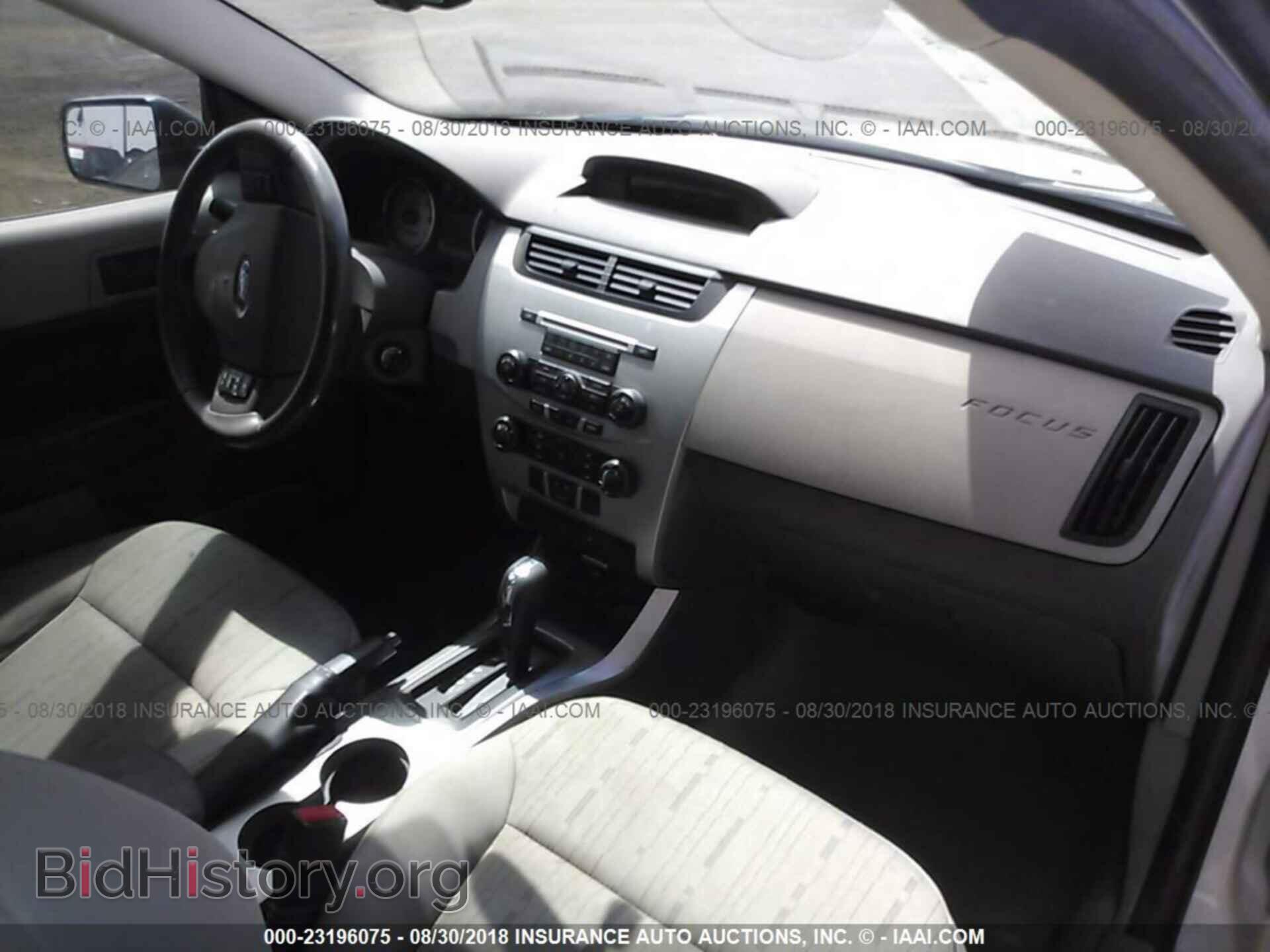 2011 Ford Focus - VIN: 1FAHP3FN6BW190654 - Фото 5