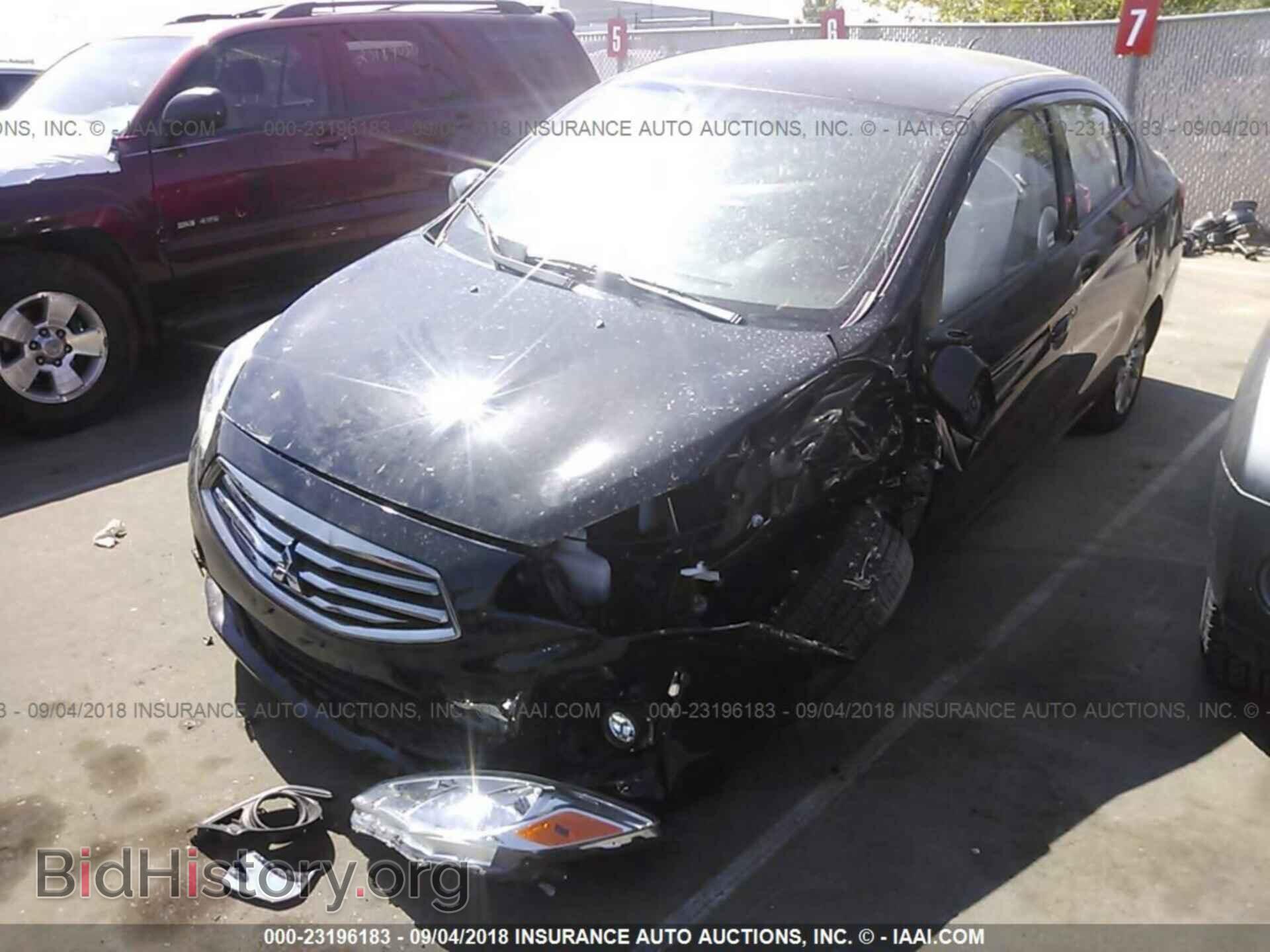 2018 Mitsubishi Mirage - VIN: ML32F3FJ8JHF06841 - Фото 2