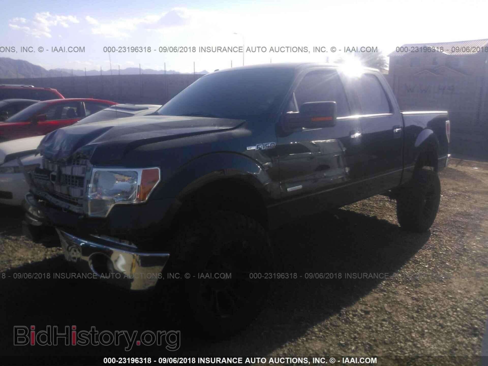 2013 Ford F150 - VIN: 1FTFW1CT8DKD16860 - Фото 2