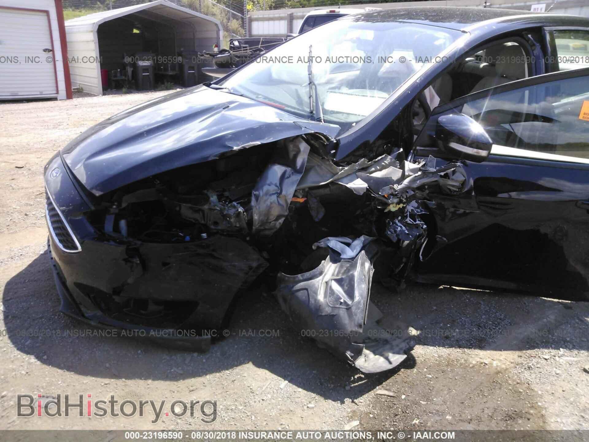 2017 Ford Focus - VIN: 1FADP3F27HL274707 - Photo 6