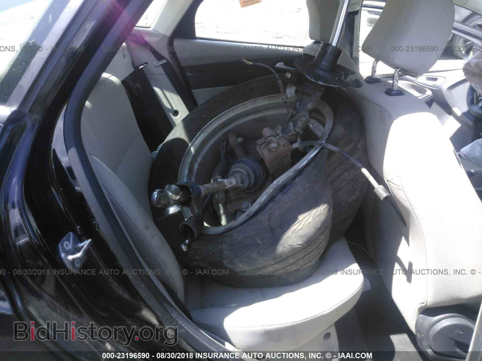 2017 Ford Focus - VIN: 1FADP3F27HL274707 - Photo 8