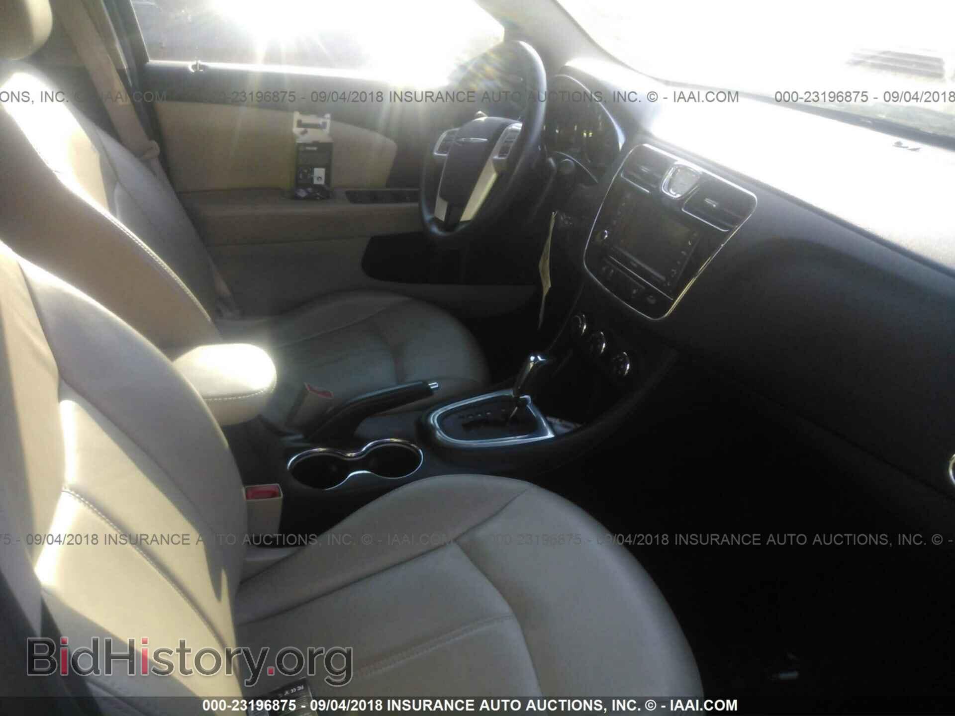 2012 Chrysler 200 - VIN: 1C3CCBCGXCN302139 - Photo 5