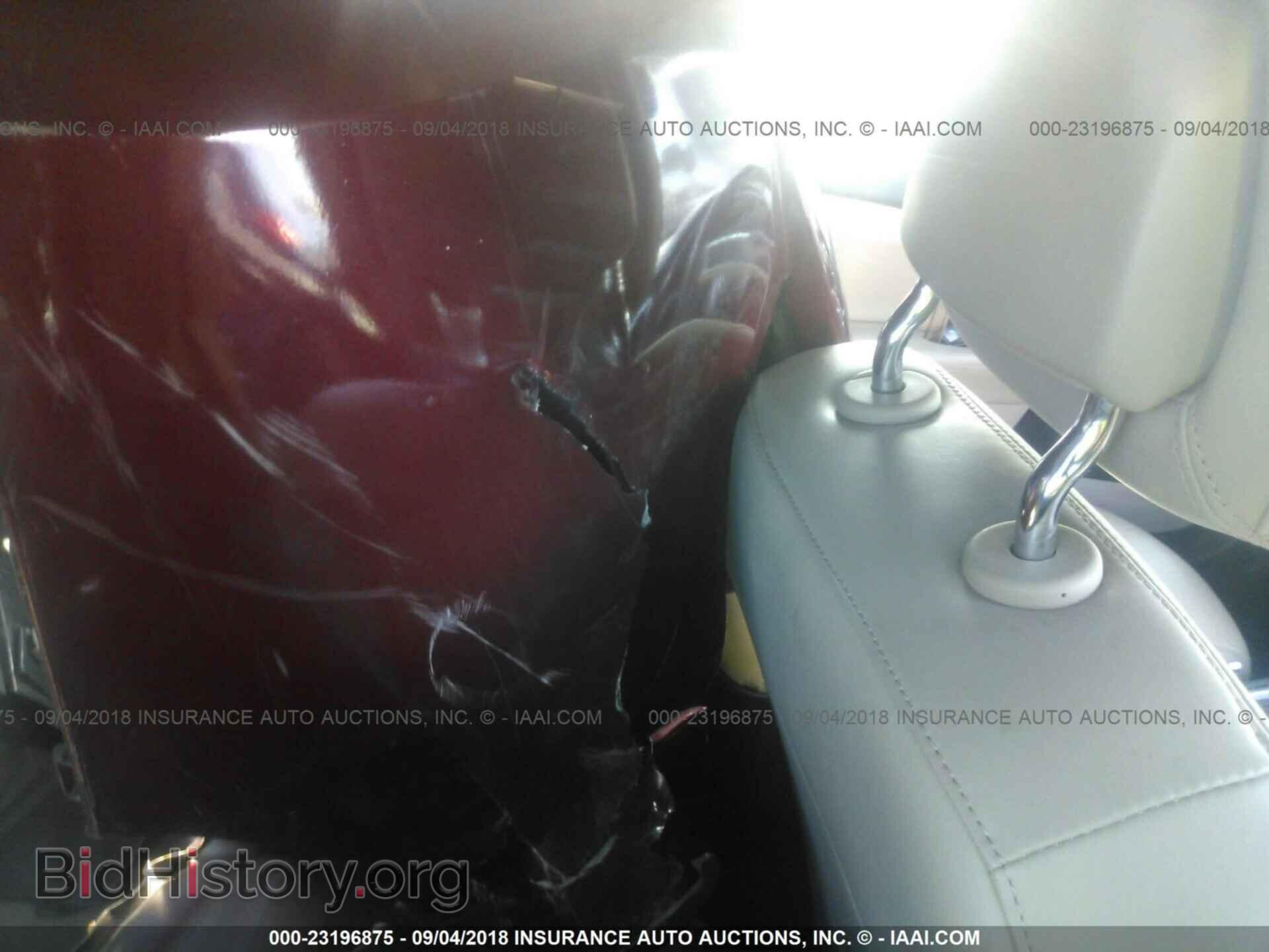 2012 Chrysler 200 - VIN: 1C3CCBCGXCN302139 - Photo 8