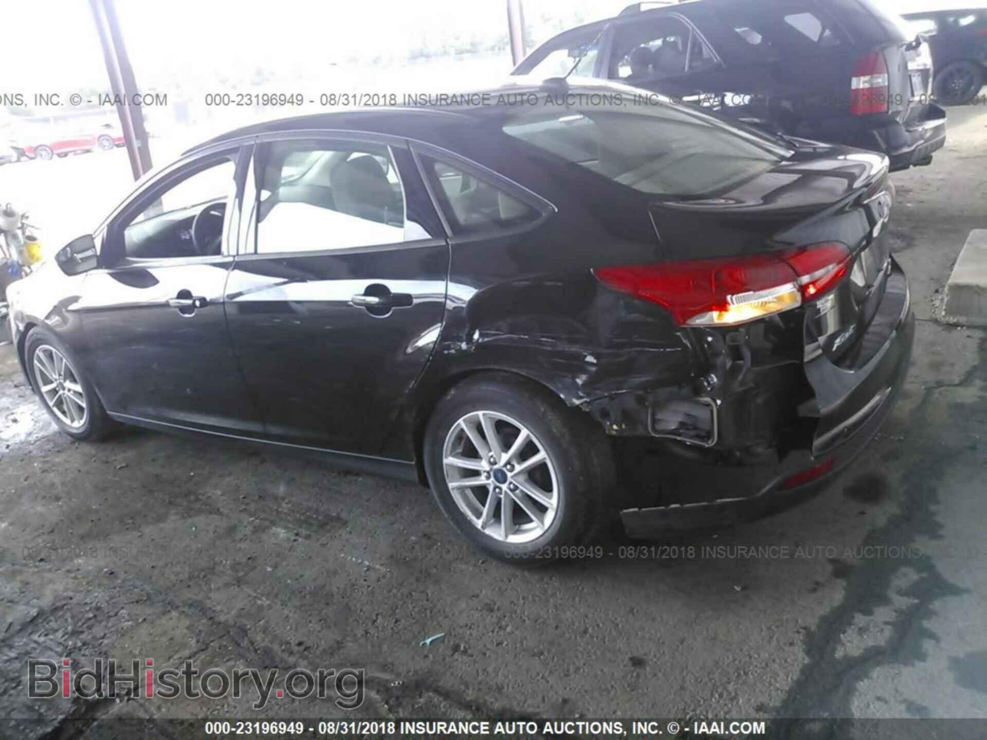 2015 Ford Focus - VIN: 1FADP3F20FL275033 - Photo 6