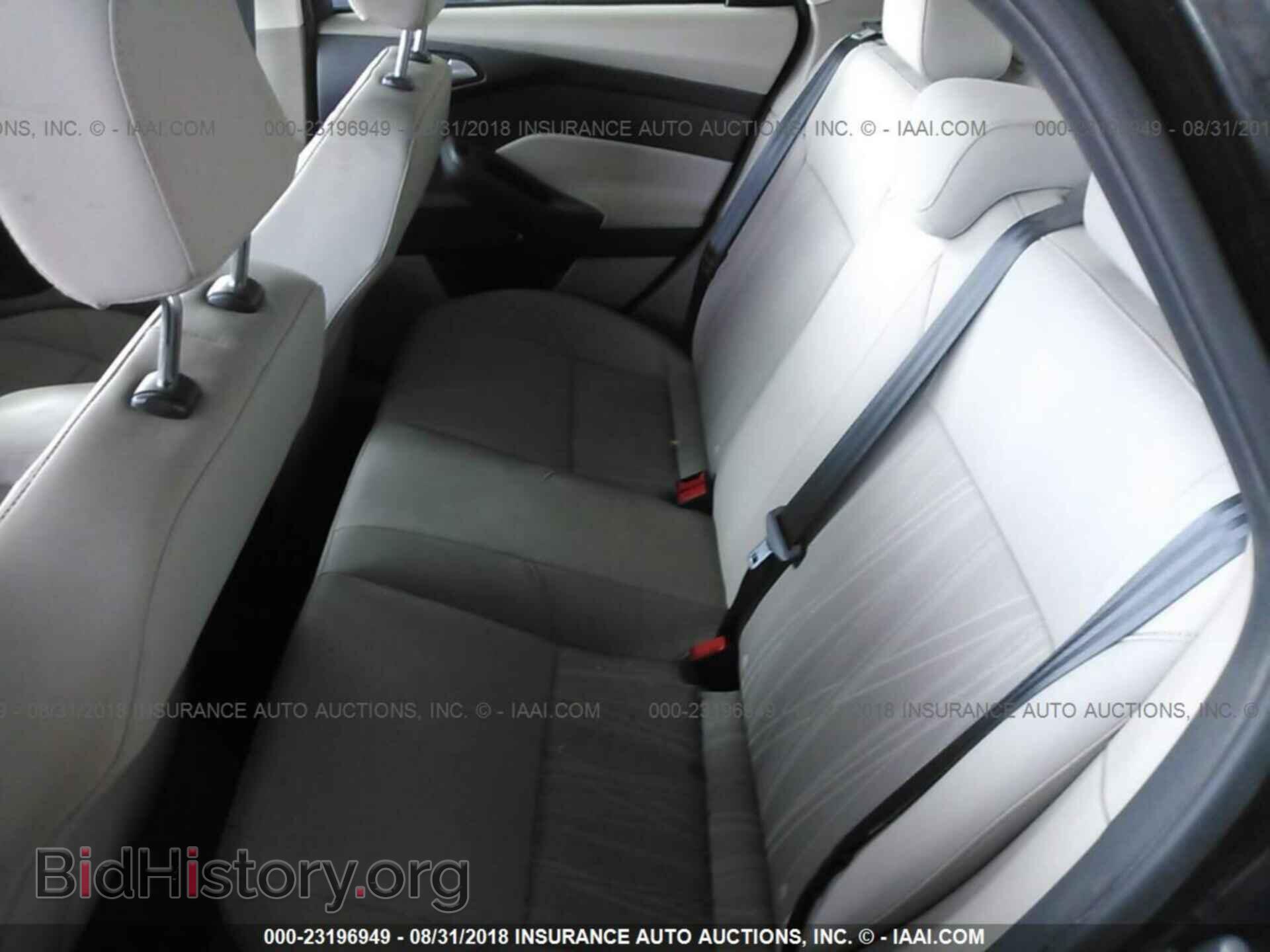 2015 Ford Focus - VIN: 1FADP3F20FL275033 - Photo 8