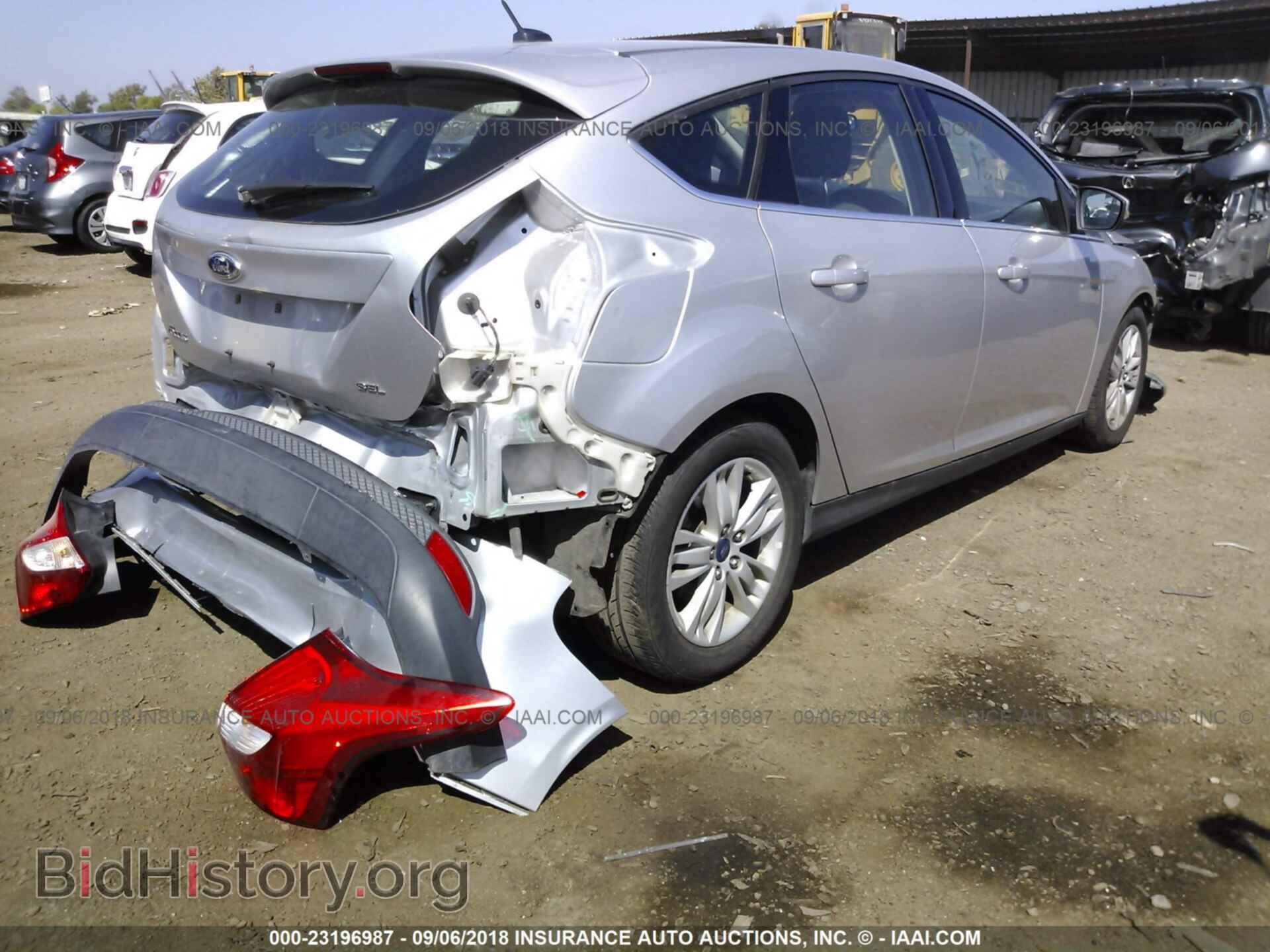 2012 Ford Focus - VIN: 1FAHP3M25CL325036 - Фото 4