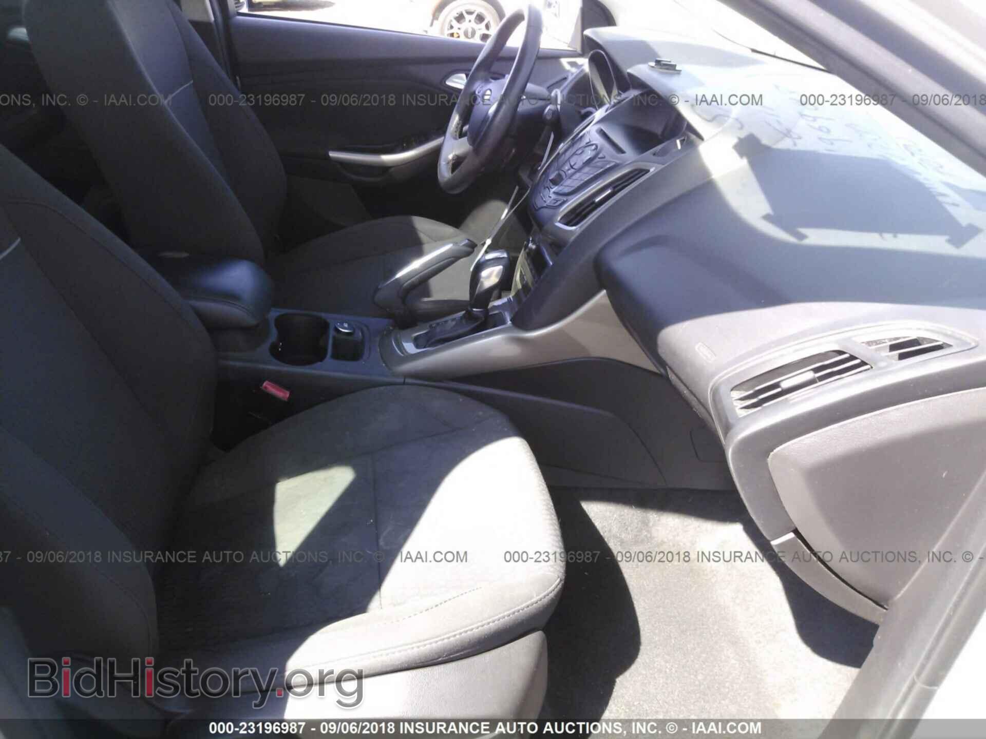2012 Ford Focus - VIN: 1FAHP3M25CL325036 - Фото 5