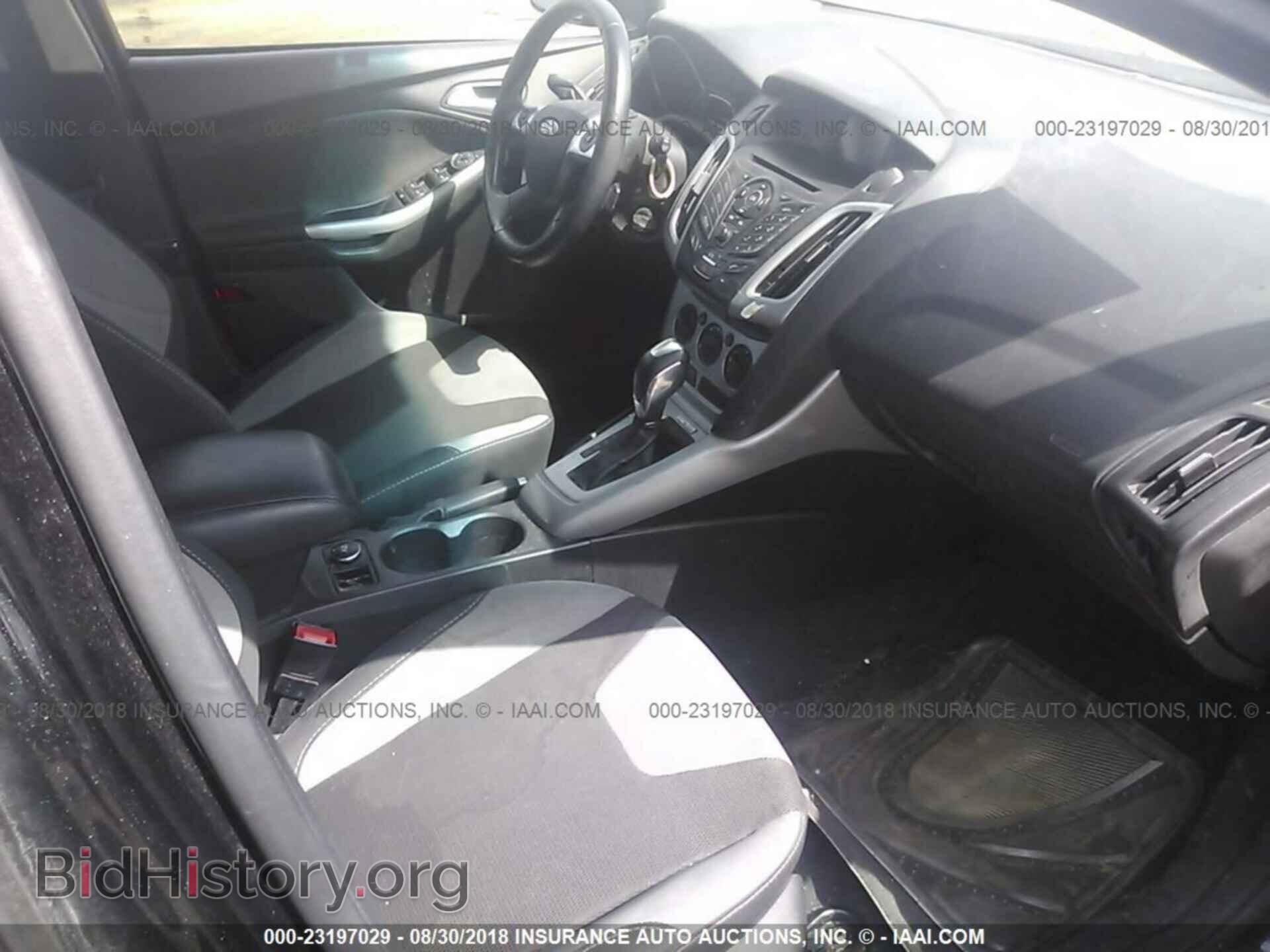2012 Ford Focus - VIN: 1FAHP3K22CL464060 - Photo 5