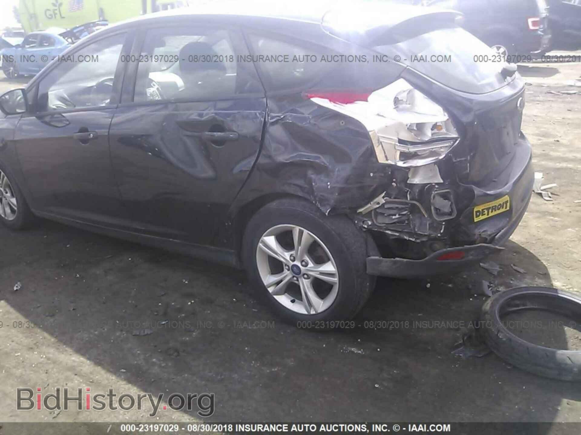 2012 Ford Focus - VIN: 1FAHP3K22CL464060 - Photo 6